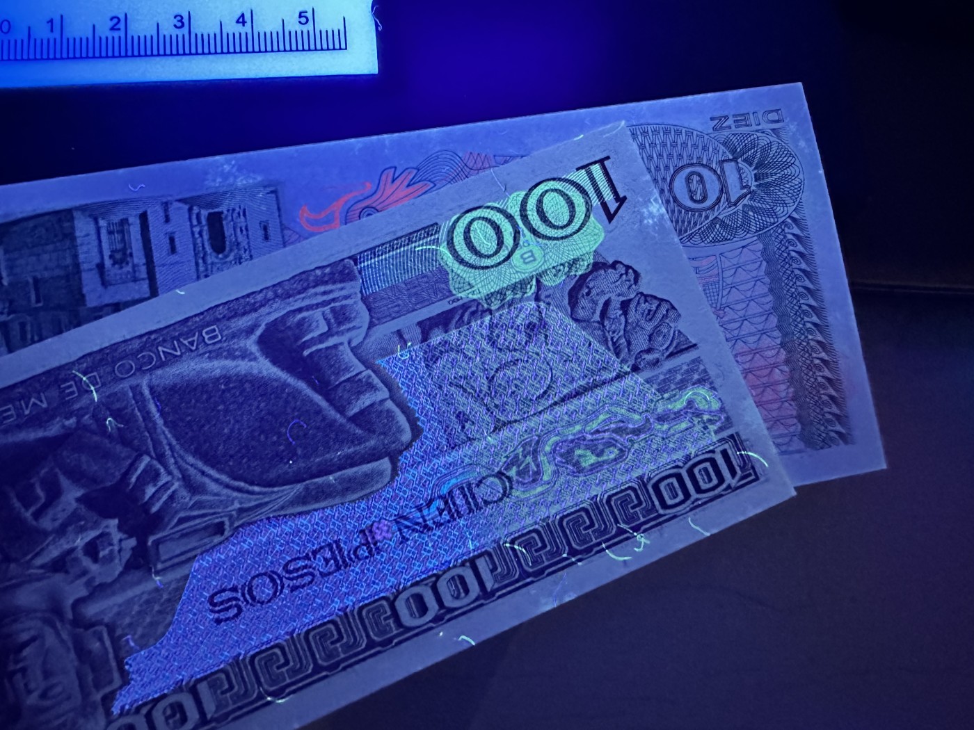 《外钞收藏家》第二百九十二期（连拍第三场） 墨西哥 名人版 一套四枚 全新 轻微潮