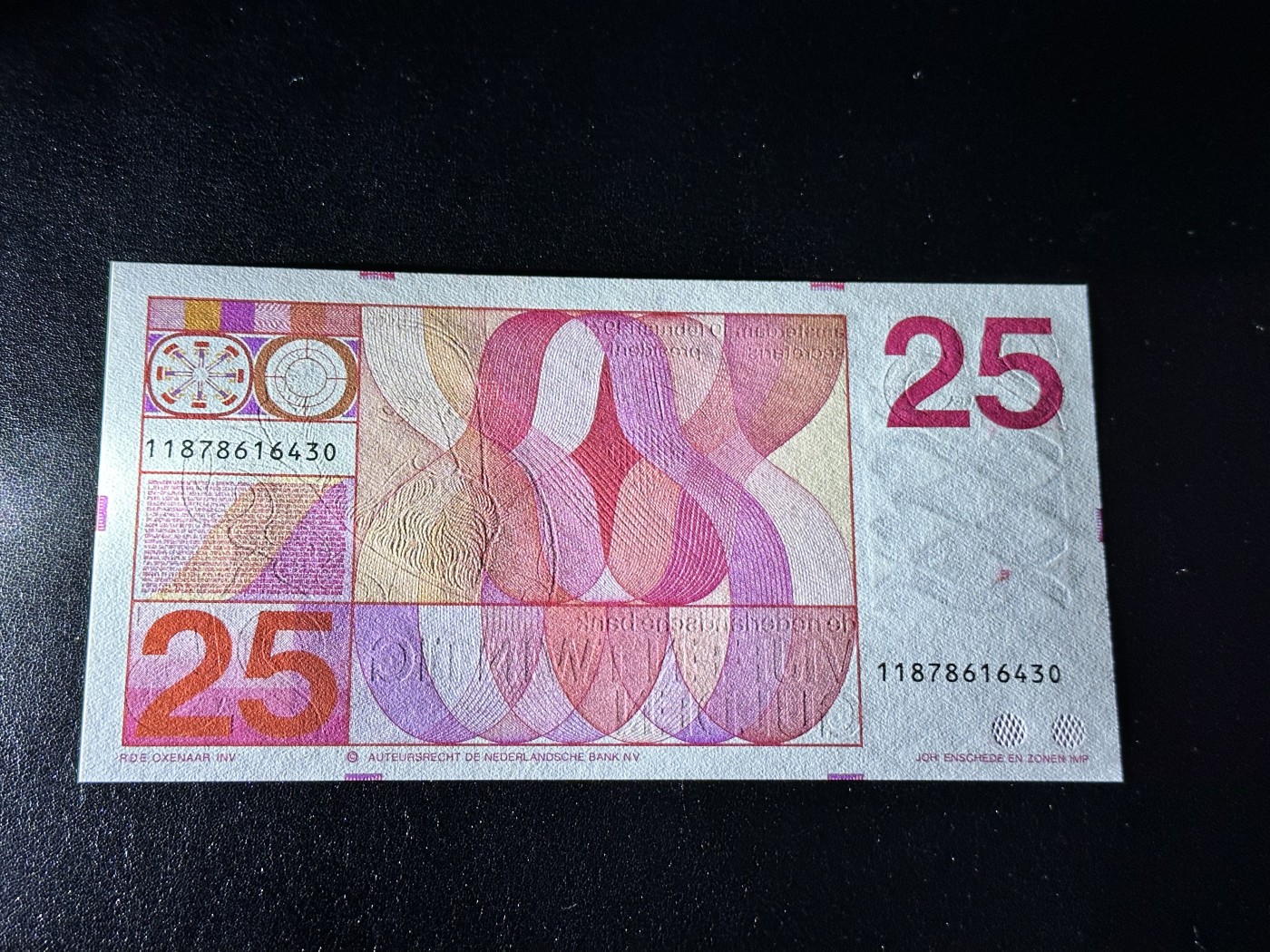 《外钞收藏家》第二百九十一期（荷兰比利时卢森堡欧元专场）（连拍第二场） 荷兰人像版1971年25盾全新UNC