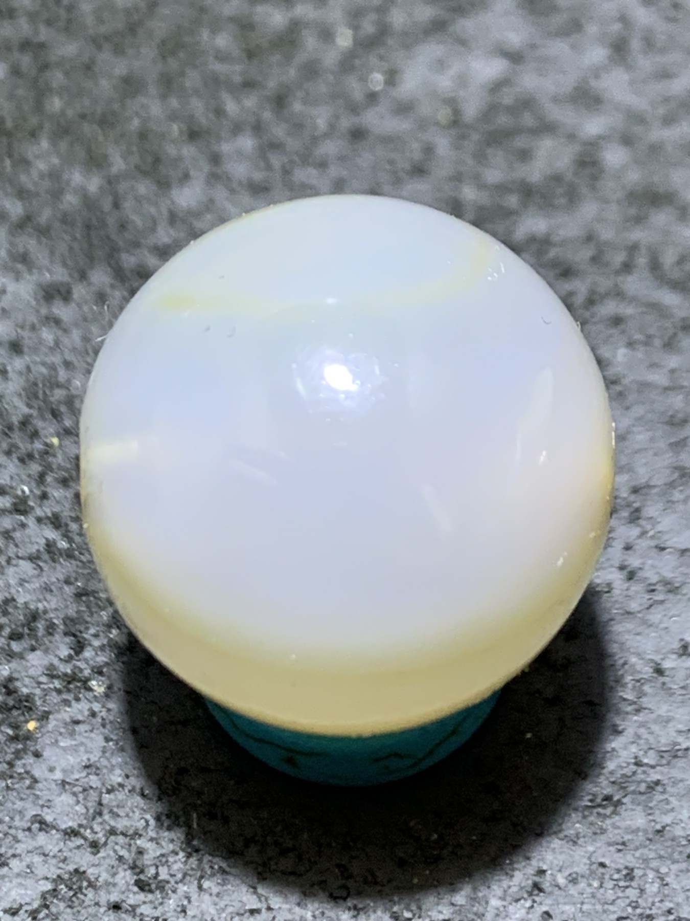 精美高玉化亚光海洋玉髓手工俏色巧雕无相佛意境圆珠一个！
