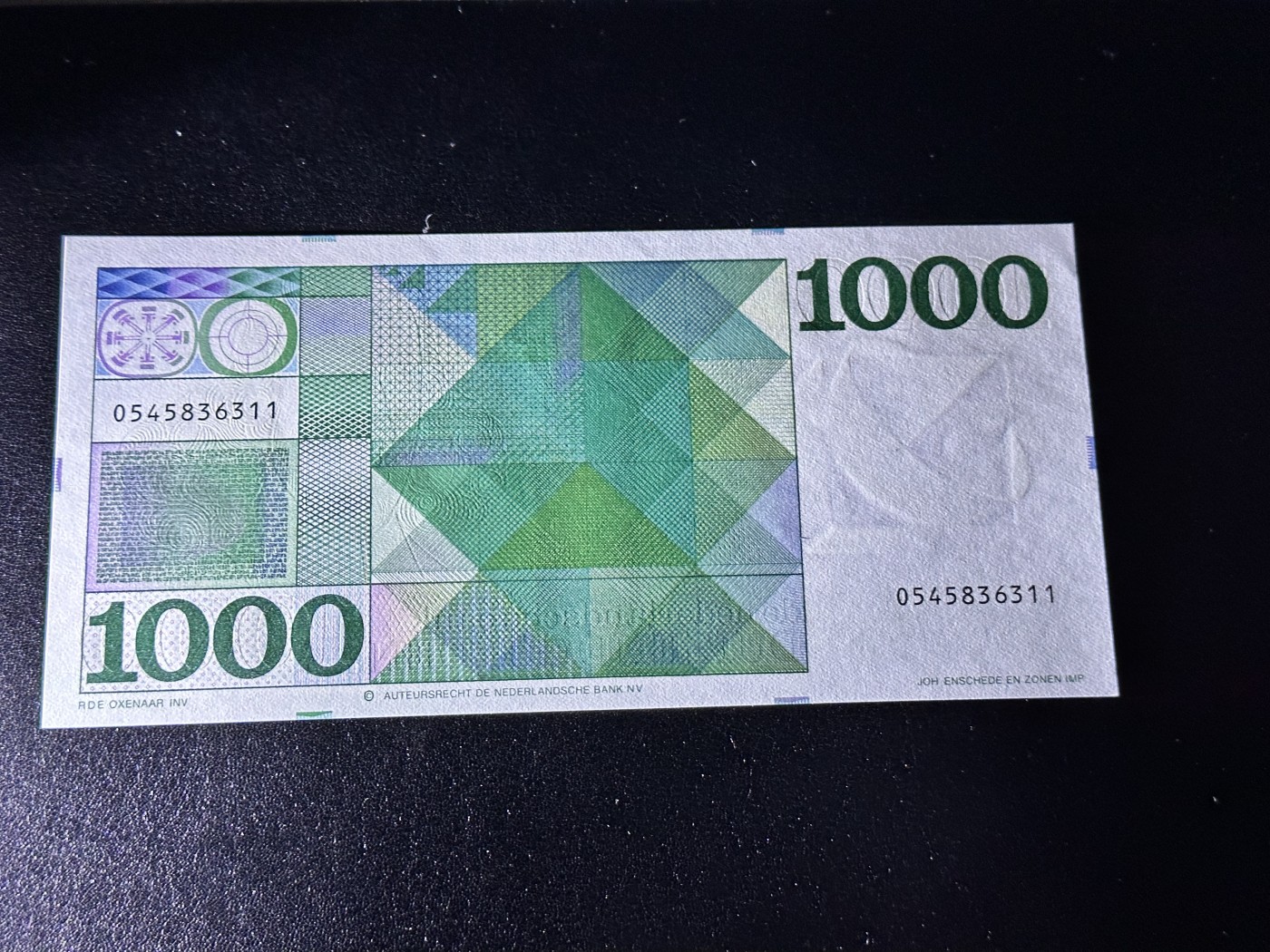 《外钞收藏家》第二百九十一期（荷兰比利时卢森堡欧元专场）（连拍第二场） 荷兰人像版1972年1000盾 全新UNC