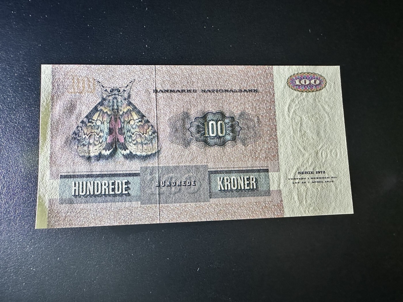 《外钞收藏家》第二百九十二期（连拍第三场） 丹麦动物版100克朗 近全新 边上有荧光反应