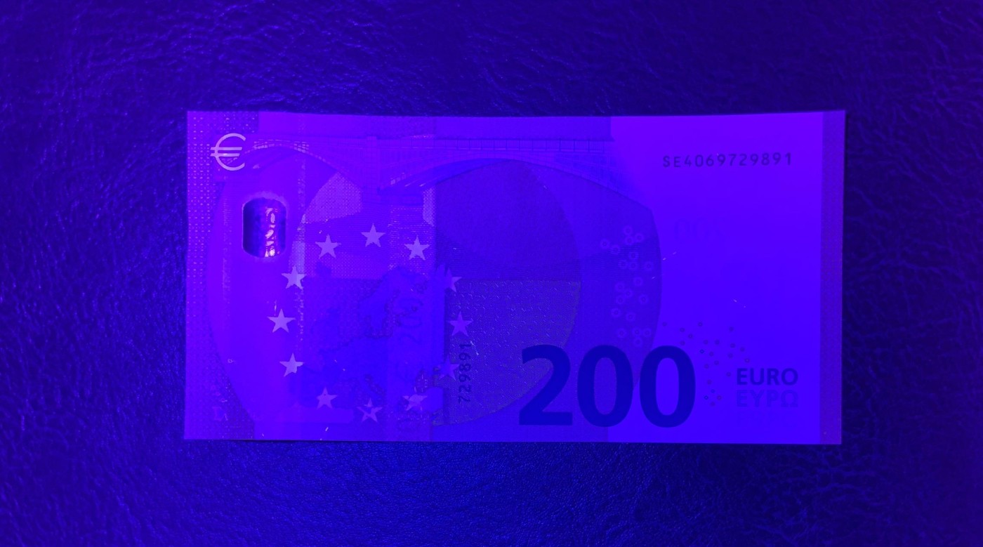 收藏联盟Quantum Auction 第282期拍卖 “多水之乡”-法属圭亚那 欧盟国家2019年200欧元 品相全新UNC 