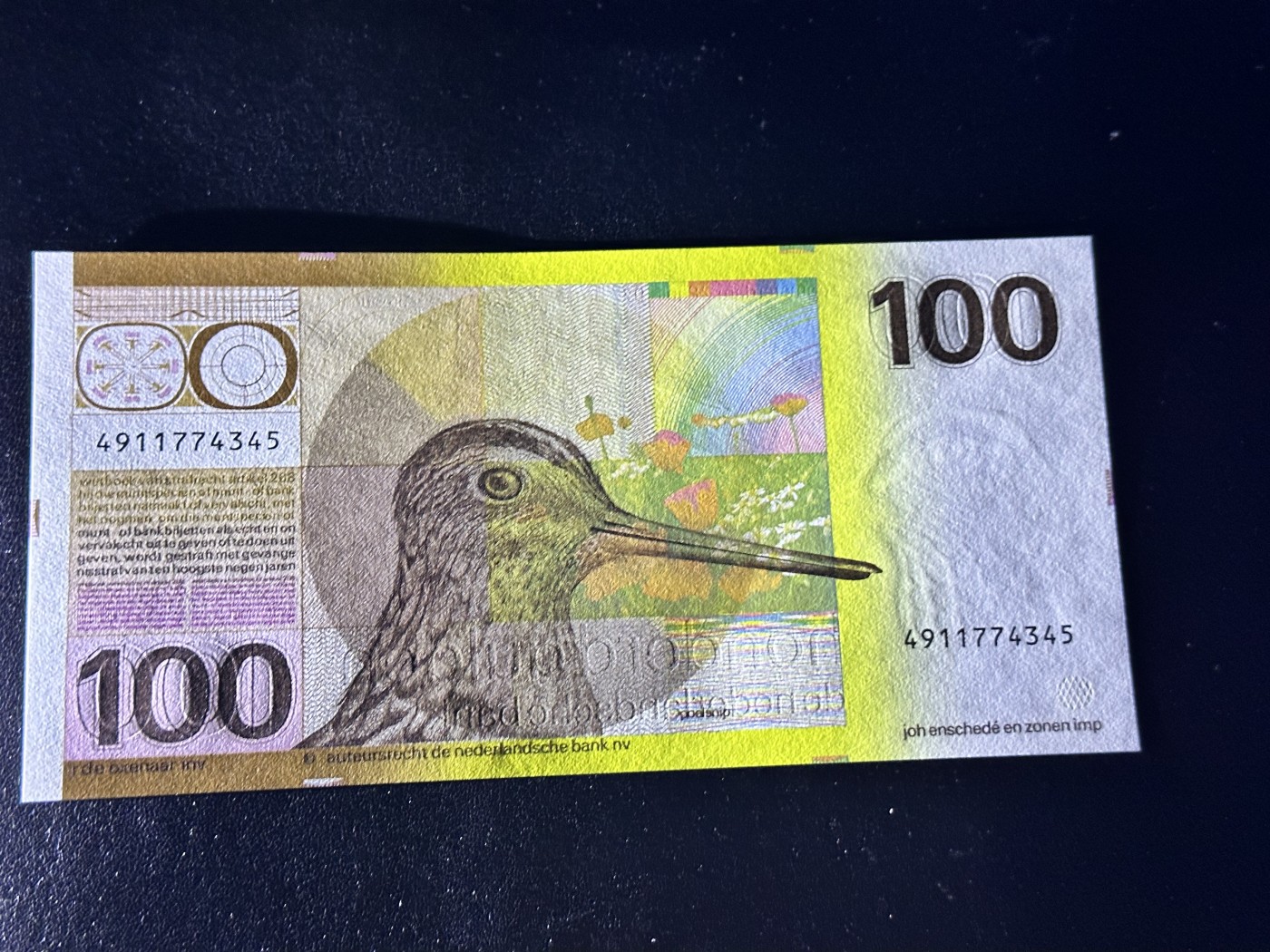 《外钞收藏家》第二百九十一期（荷兰比利时卢森堡欧元专场）（连拍第二场） 荷兰1977年100盾，水鸟 全新UNC