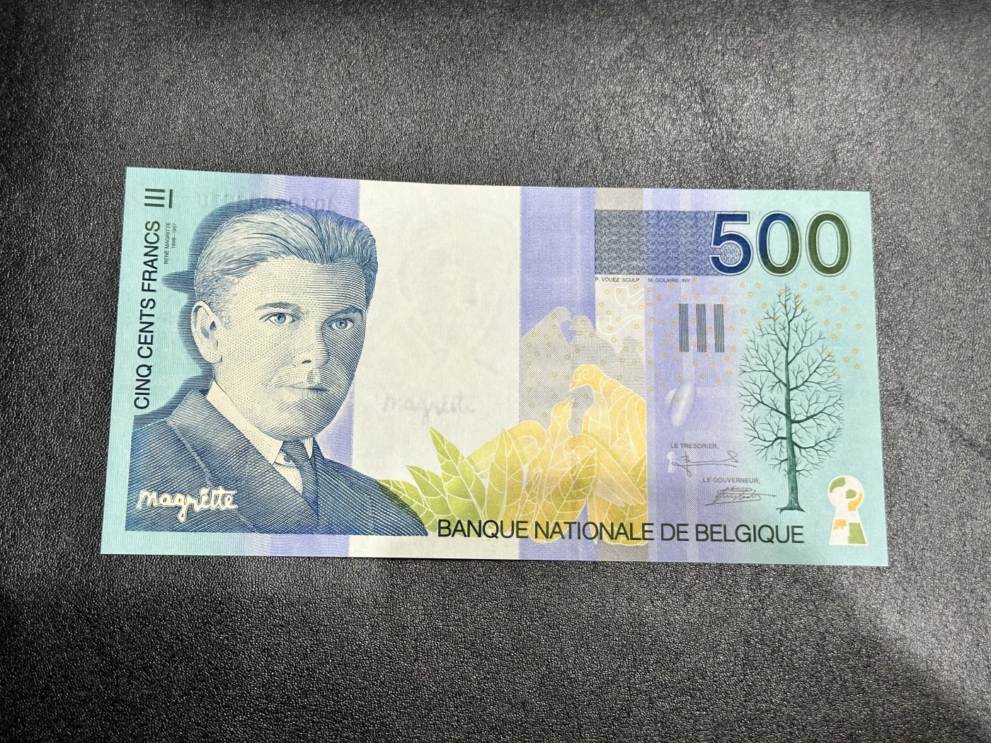 《外钞收藏家》第二百九十一期（荷兰比利时卢森堡欧元专场）（连拍第二场） 比利时500法郎 全新UNC