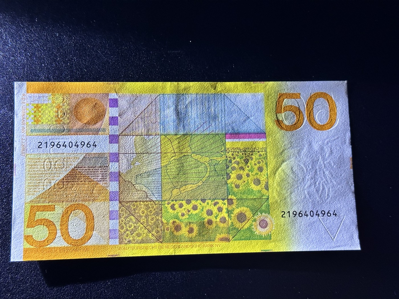 《外钞收藏家》第二百九十一期（荷兰比利时卢森堡欧元专场）（连拍第二场） 荷兰1982年50盾，向日葵 全新 不绝