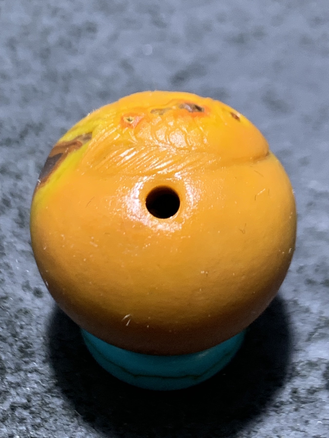 精美冰飘亚光战国红玛瑙手工俏色巧雕富贵有余一个，