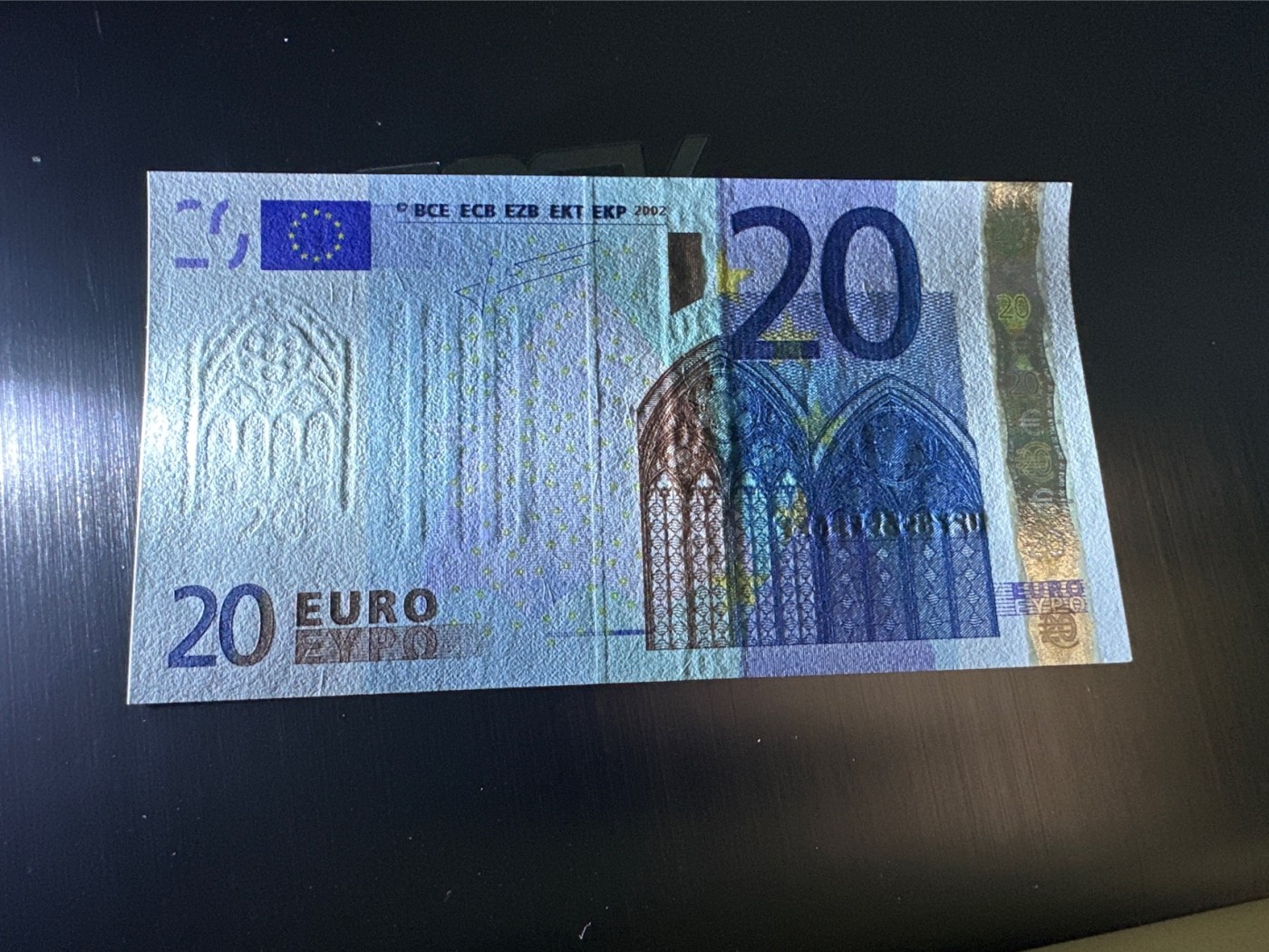 《外钞收藏家》第二百九十一期（荷兰比利时卢森堡欧元专场）（连拍第二场） 2002年20欧元次签，法国U字冠 全新UNC