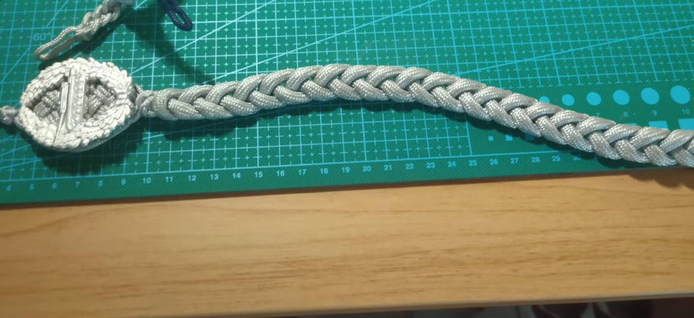 第三场拍卖 （代拍三号）东德装甲兵射手索（坦克标）