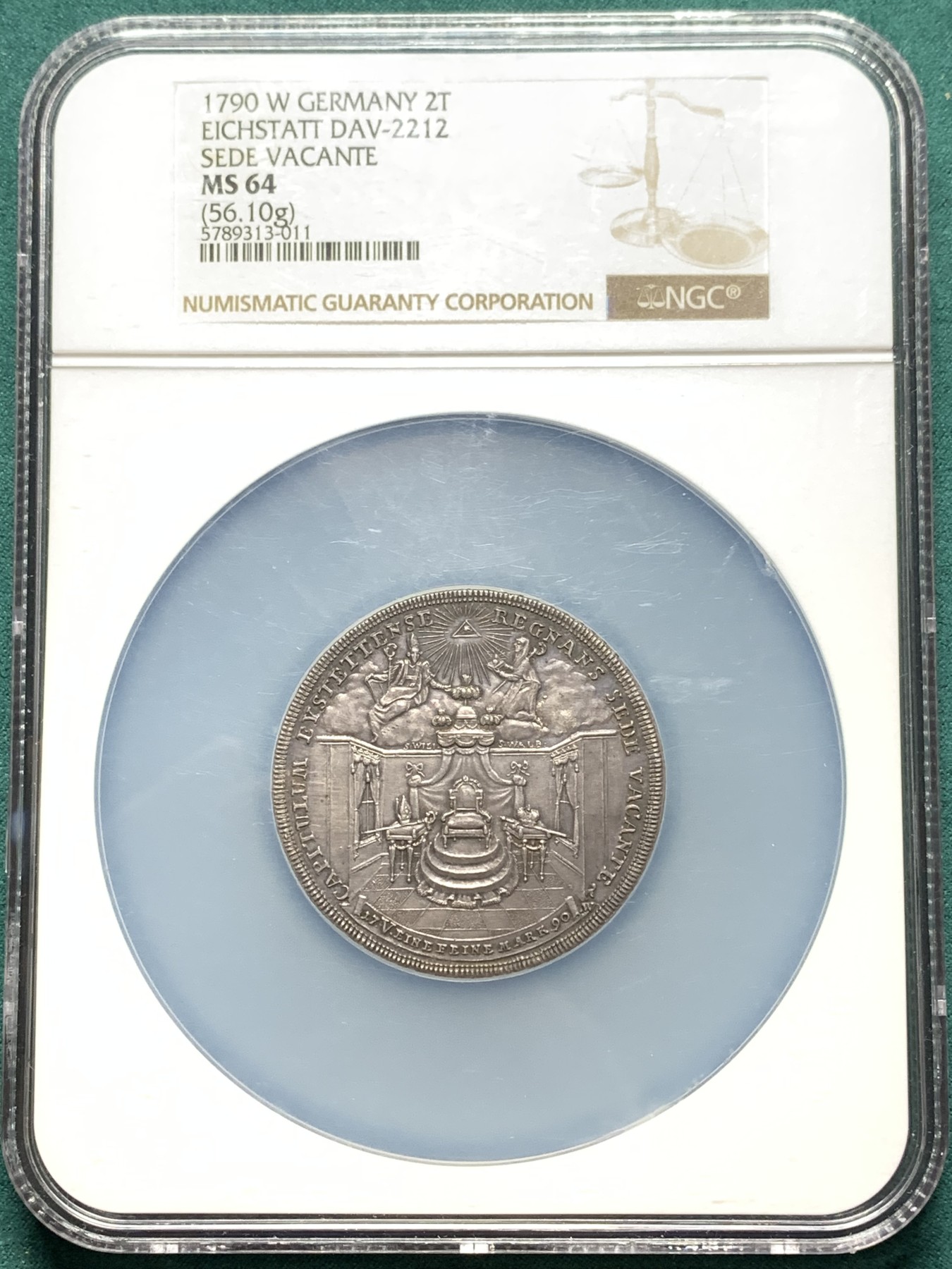 欢迎参加《竞宝斋》为爱冲冲冲 七夕特拍专场 ！第191场 (全场包邮) NGC-MS64 1790年德国艾希施塔特教宗缺位2泰勒大银币 宗教色彩浓郁的一枚钱币，全知之眼与世界之树，大规格2T，均匀的铁灰色包浆，状态极佳