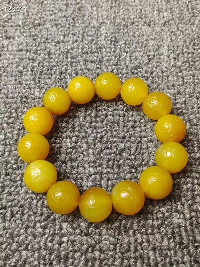 黄玛瑙手串 雕刻如意纹 皮壳黄亮通透 品相完好 - 黄玛瑙手串 雕刻如意纹 皮壳黄亮通透 品相完好