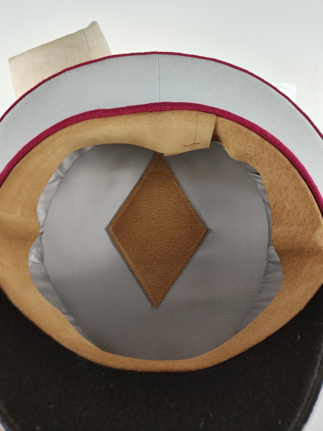 全场0元起拍 第83期 咸鱼国勋章拍卖专场 8月20日（周日）下午6：00开始 乌克兰内务部将官 大檐帽 58头围