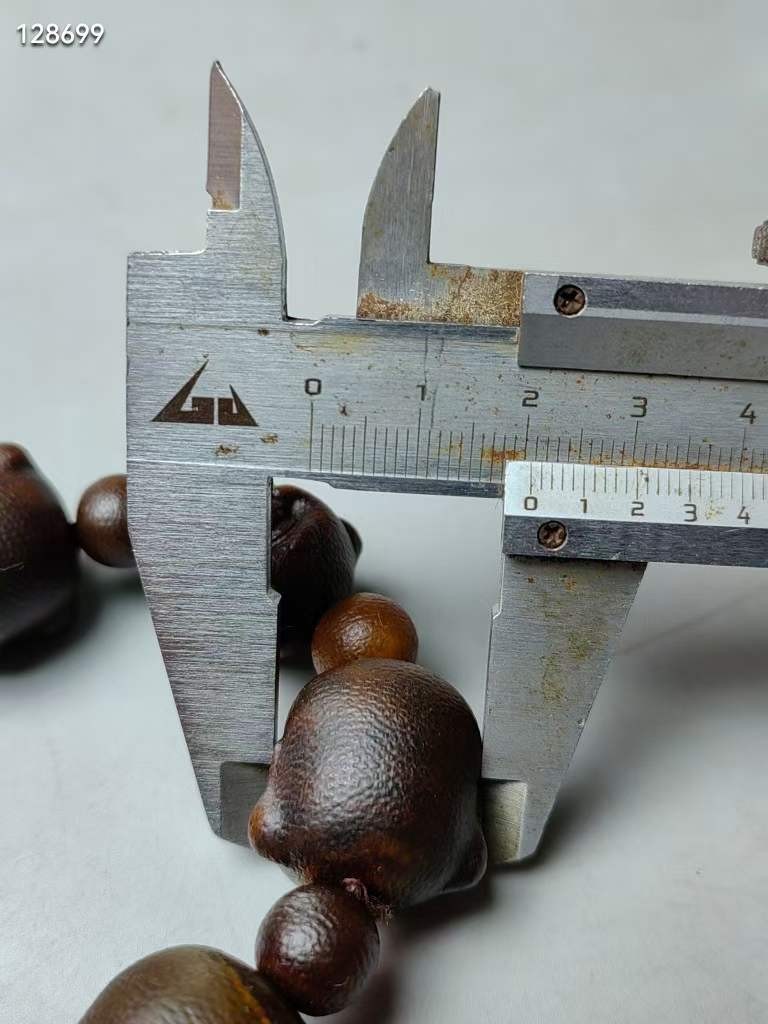 老x牛角手串雕刻弥勒佛 鱼子纹清晰 品相完好