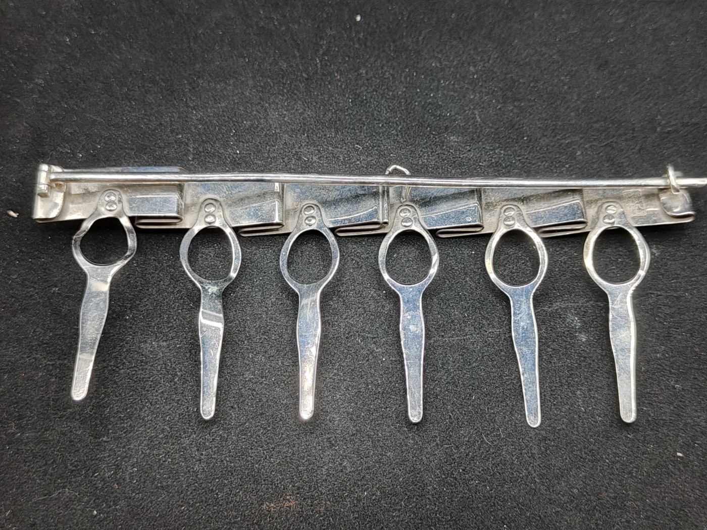 全场0元起拍 第83期 咸鱼国勋章拍卖专场 8月20日（周日）下午6：00开始 日本钢制6连挂