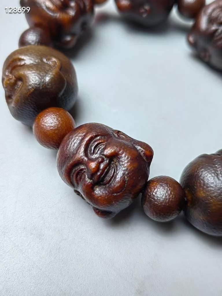 老x牛角手串雕刻弥勒佛 鱼子纹清晰 品相完好