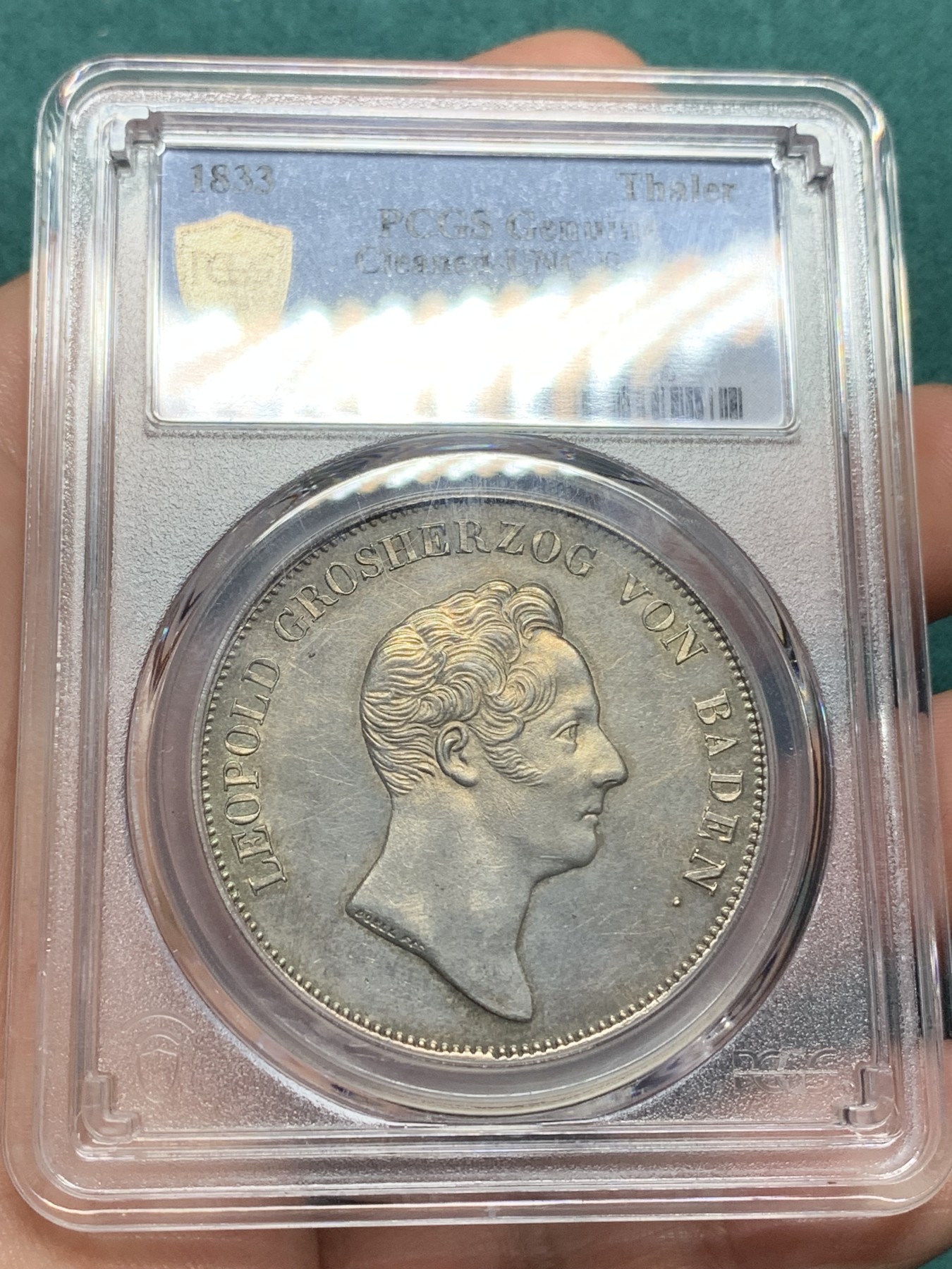 欢迎参加《竞宝斋》为爱冲冲冲 七夕特拍专场 ！第191场 (全场包邮) PCGS-UNC，德国巴登1833年份带星皇冠泰勒大银币，非常漂亮的狮鹫，所有年份中最少见品种