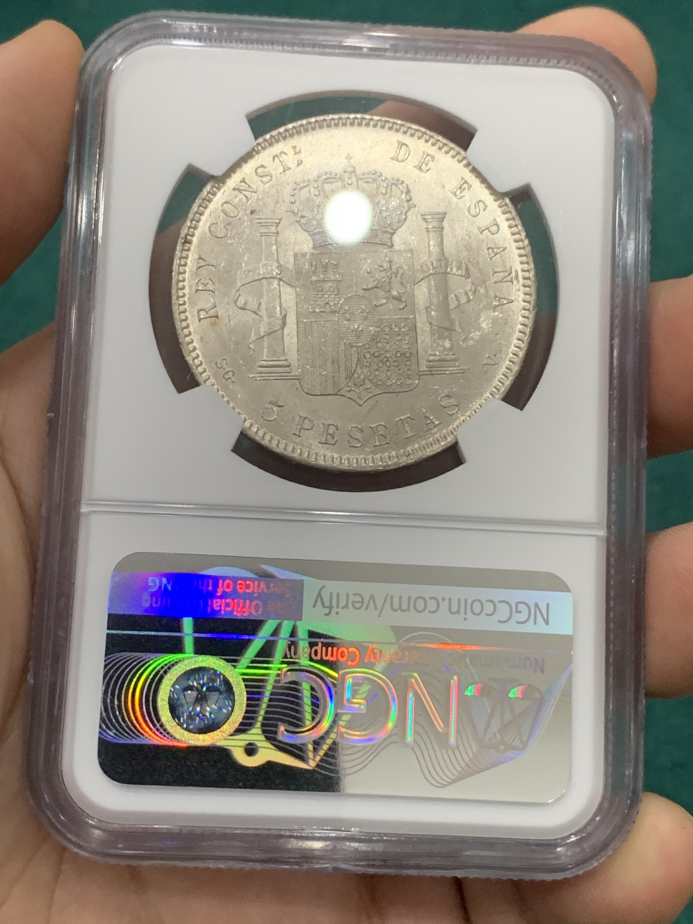 欢迎参加《竞宝斋》为爱冲冲冲 七夕特拍专场 ！第191场 (全场包邮) NGC-MS63 1898年西班牙阿方索十三世儿童头5比塞塔银币 十字转光 品相不错 值得收藏