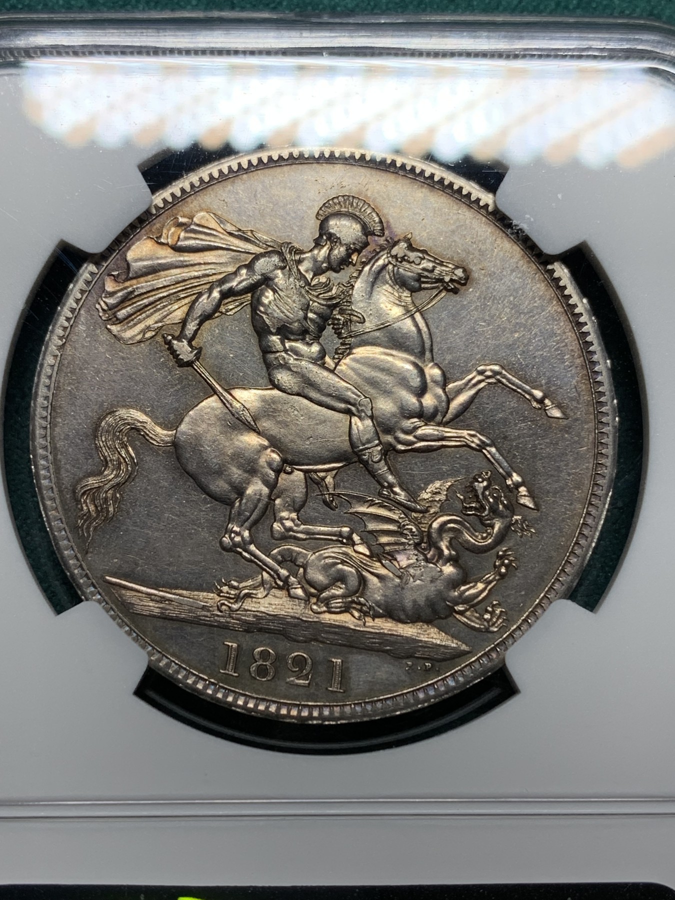 欢迎参加《竞宝斋》为爱冲冲冲 七夕特拍专场 ！第191场 (全场包邮) NGC MS62 英国 1821乔治四世马剑克朗银币，淡蓝色无敌包浆 极品状态