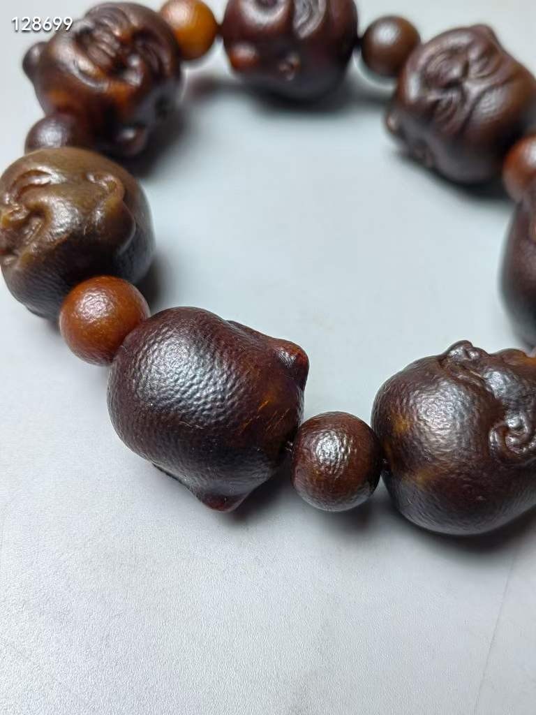 老x牛角手串雕刻弥勒佛 鱼子纹清晰 品相完好