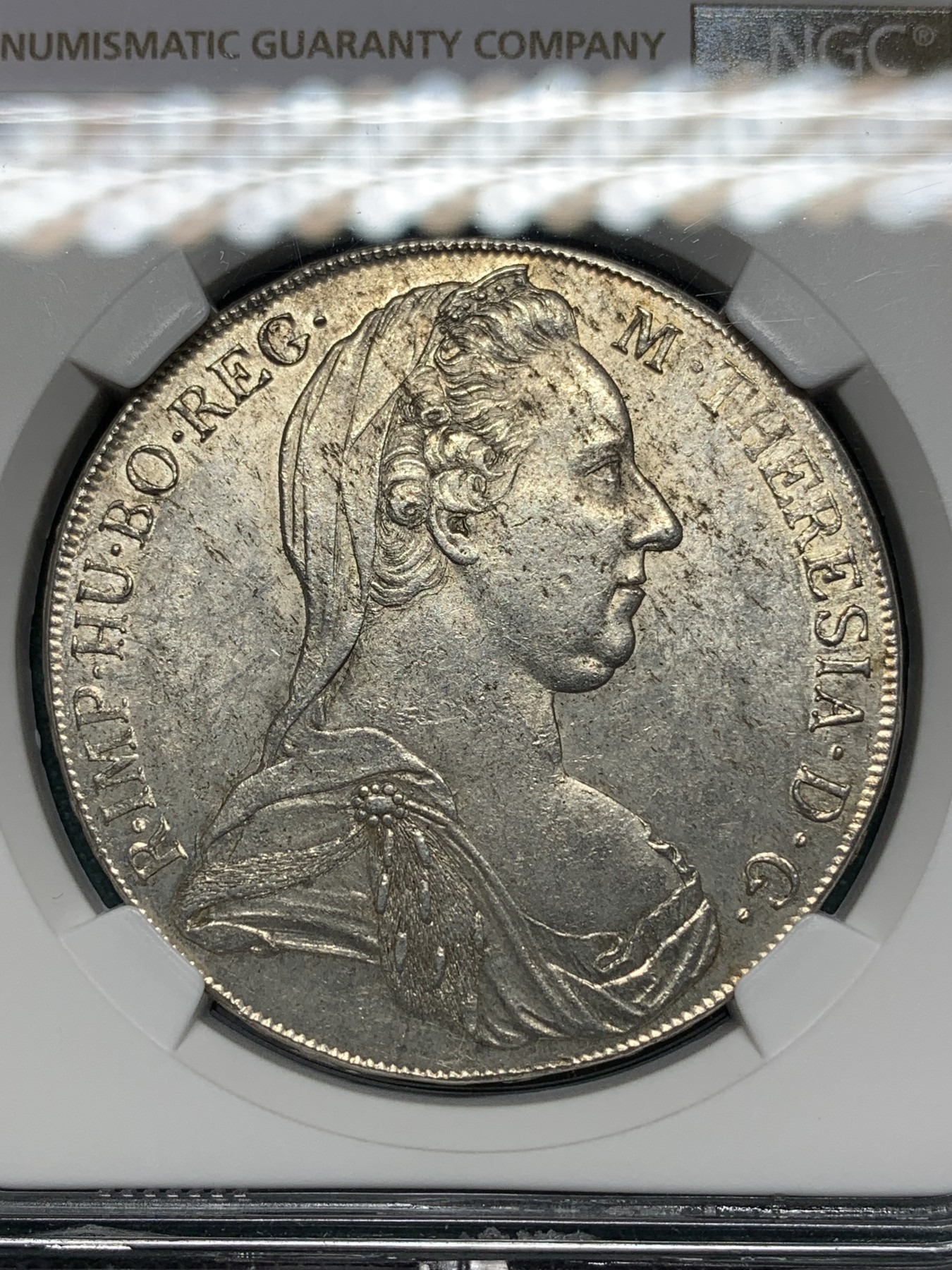 欢迎参加《竞宝斋》为爱冲冲冲 七夕特拍专场 ！第191场 (全场包邮) NGC MS61  1780原铸大奶妈泰勒银币IC FA维也纳厂，皇冠六珍珠大勃艮第十字H13版本，比常见的H19皇冠八珍珠少太多，NGC唯一评级