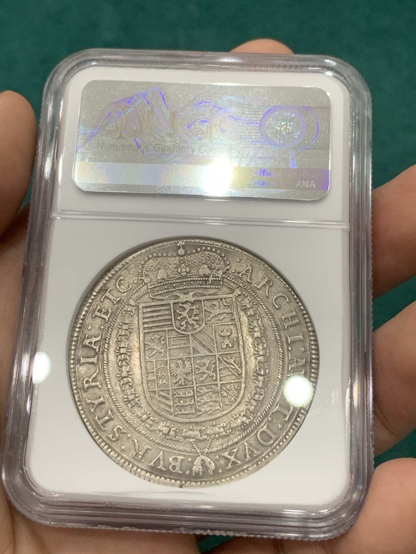 欢迎参加《竞宝斋》为爱冲冲冲 七夕特拍专场 ！第191场 (全场包邮) NGC-MS61  神圣罗马帝国 1624年 1泰勒大银币 格拉茨造币厂 将近400年的老银币 犹如出厂状态