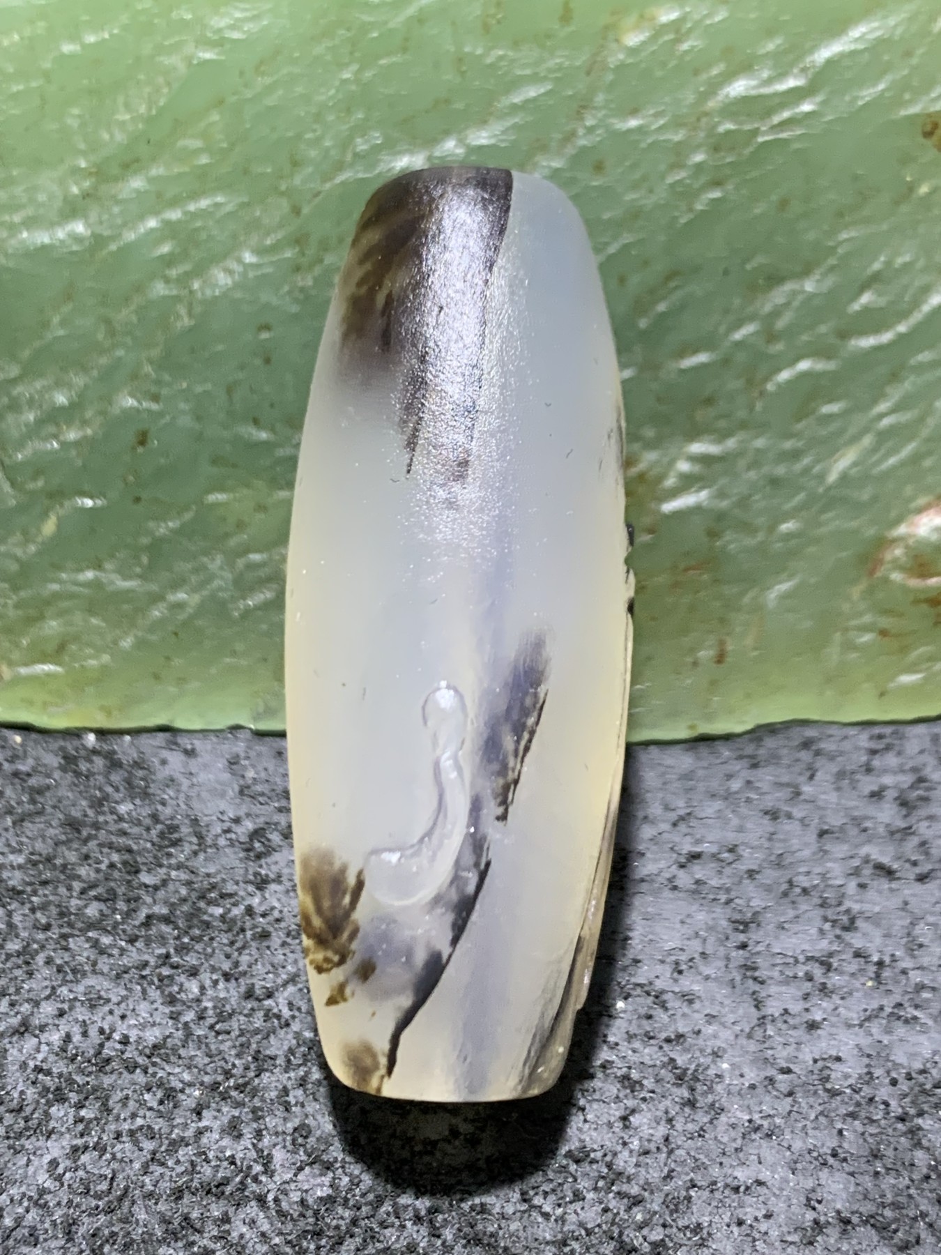 精美高玉化亚光草花纹海洋玉髓手工俏色巧雕禅字一心向佛，参禅悟道意境桶珠一个！