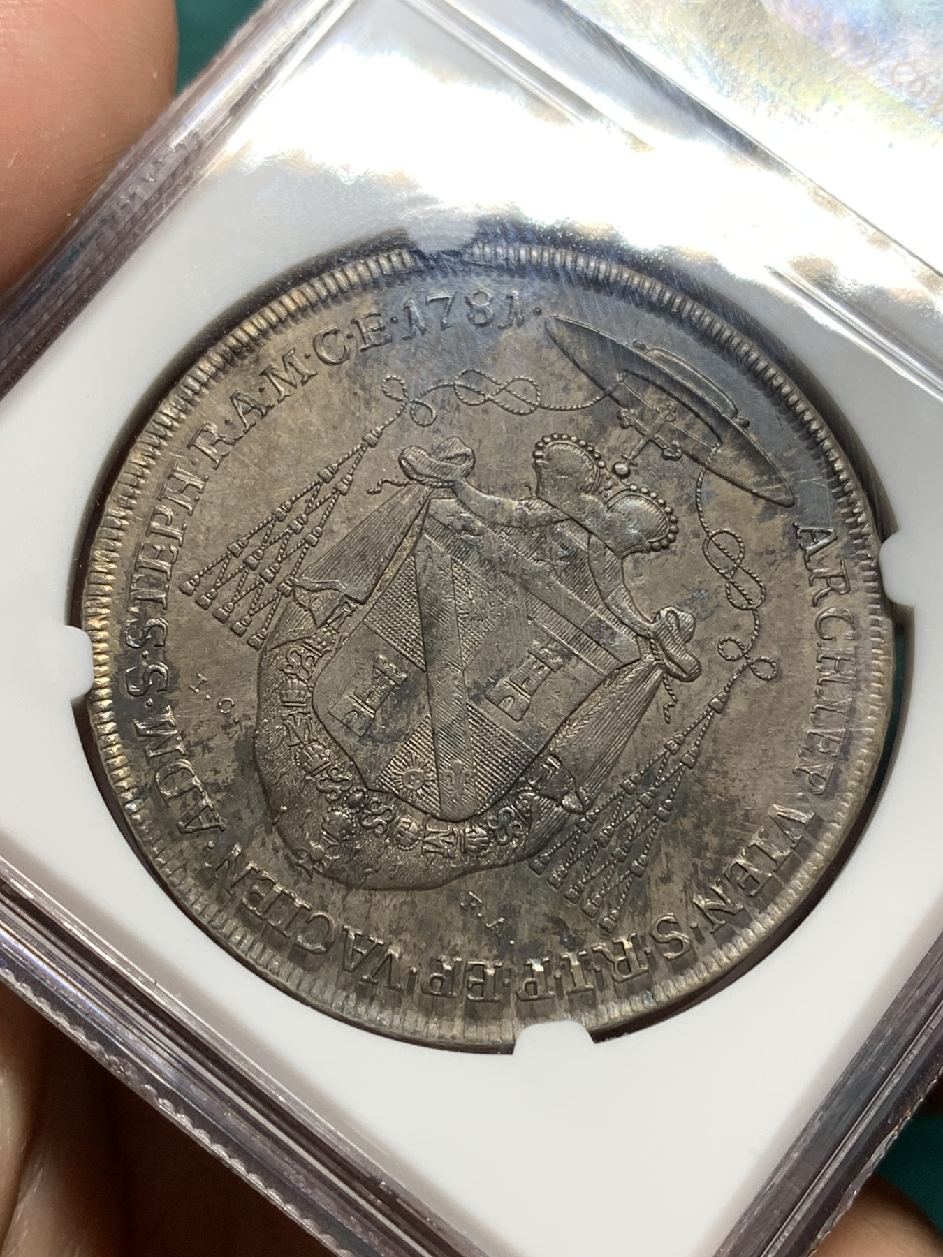 欢迎参加《竞宝斋》为爱冲冲冲 七夕特拍专场 ！第191场 (全场包邮) NGC-AU58 神圣罗马帝国 1781年 奥地利维也纳教区 克里斯多夫.安东 红衣大主教 1泰勒 酱彩泛金咖色包浆 极少见的维也纳品种 克书指导价UNC 1700刀 去年国内成交一枚MS62 12000RMB