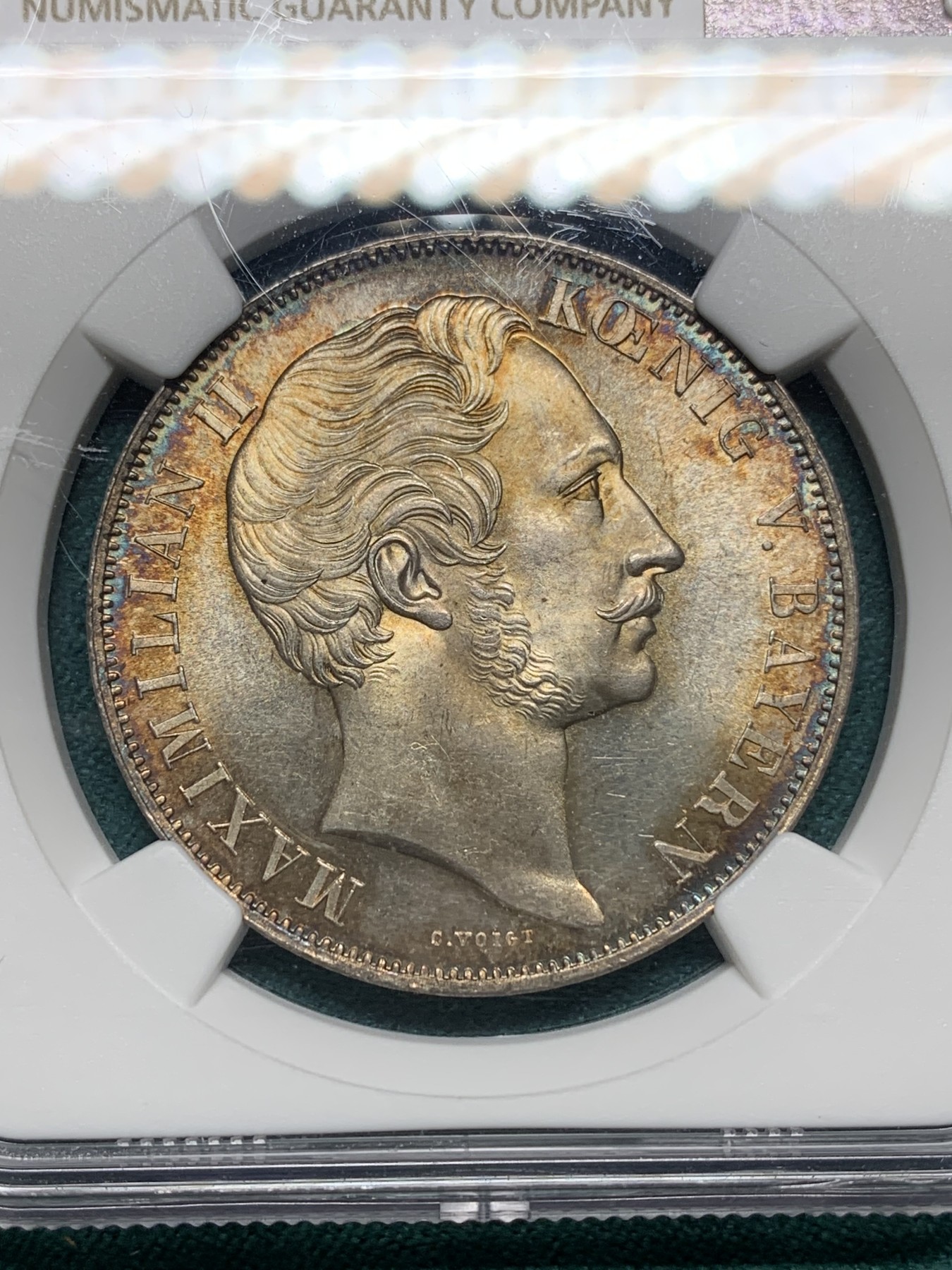 欢迎参加《竞宝斋》为爱冲冲冲 七夕特拍专场 ！第191场 (全场包邮) NGC-MS64 德国 巴伐利亚1855年圣母抱婴2盾银币，绝美环彩炫光包浆，状态无敌