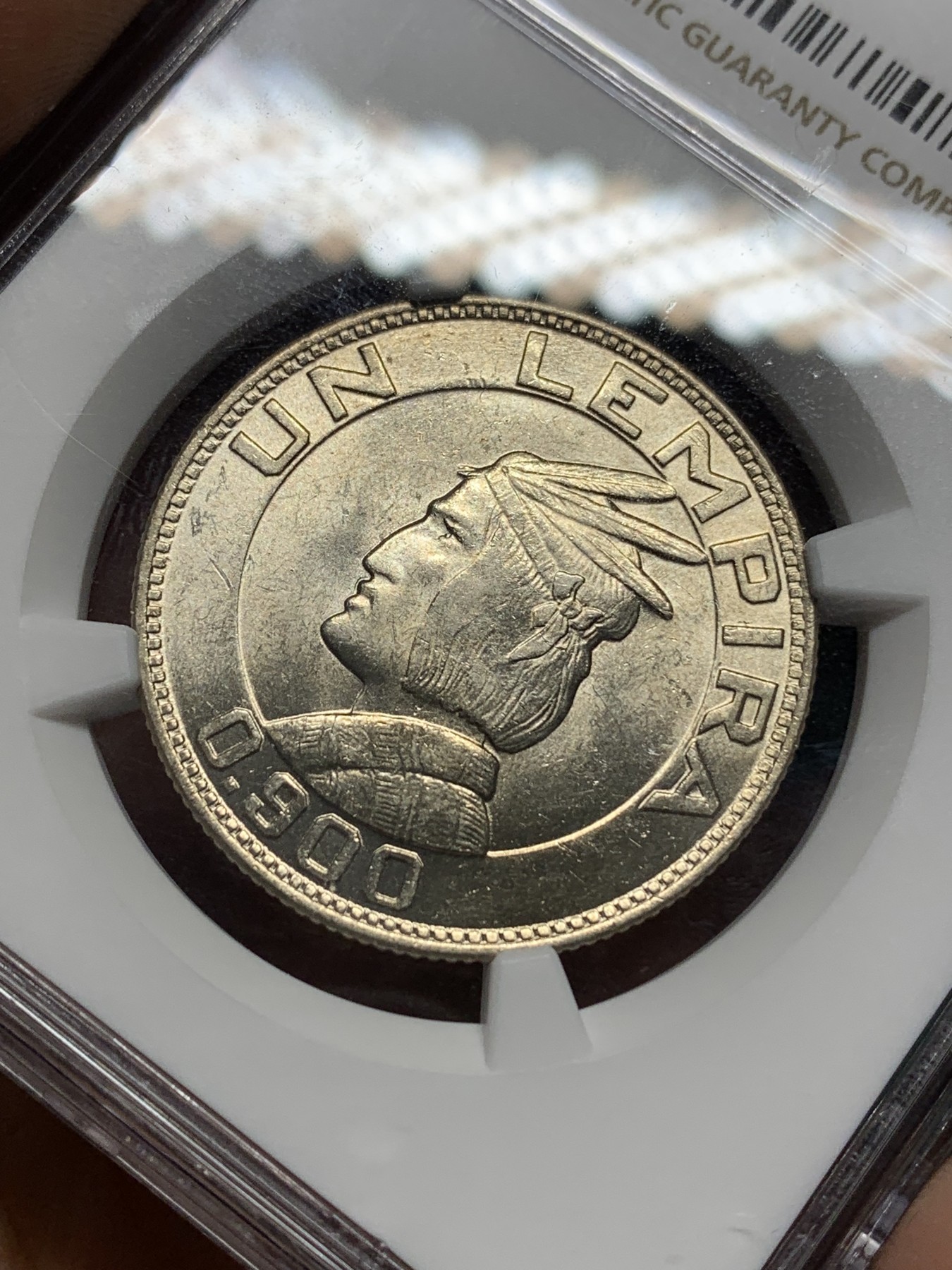 欢迎参加《竞宝斋》为爱冲冲冲 七夕特拍专场 ！第191场 (全场包邮) NGC-MS63 洪都拉斯 1932年 1伦皮拉 银币 很少见的主币 潜力品种