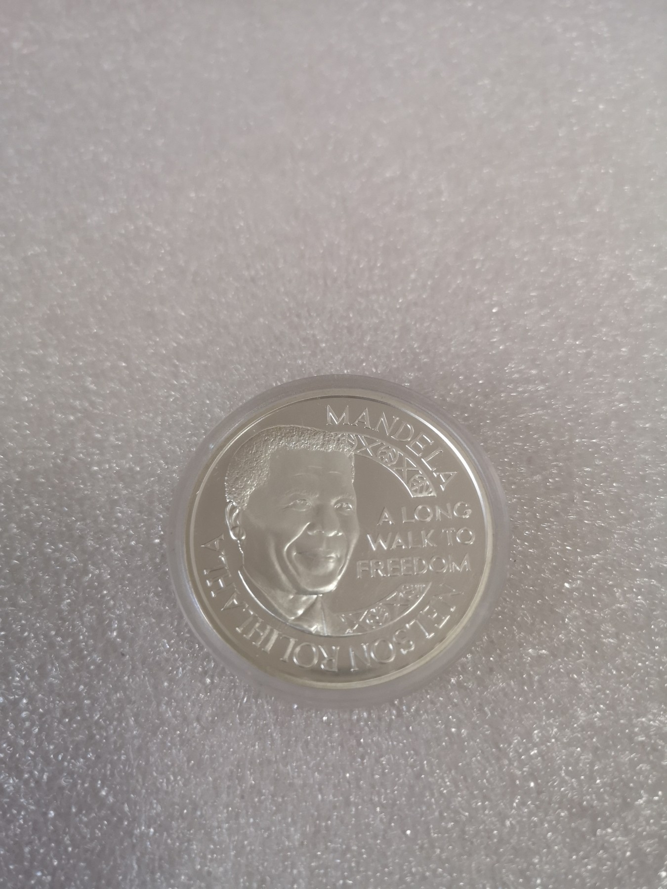 长老汇第33场老银币拍卖 1993南非诺贝尔和平奖曼德拉和德克勒克1盎司银章