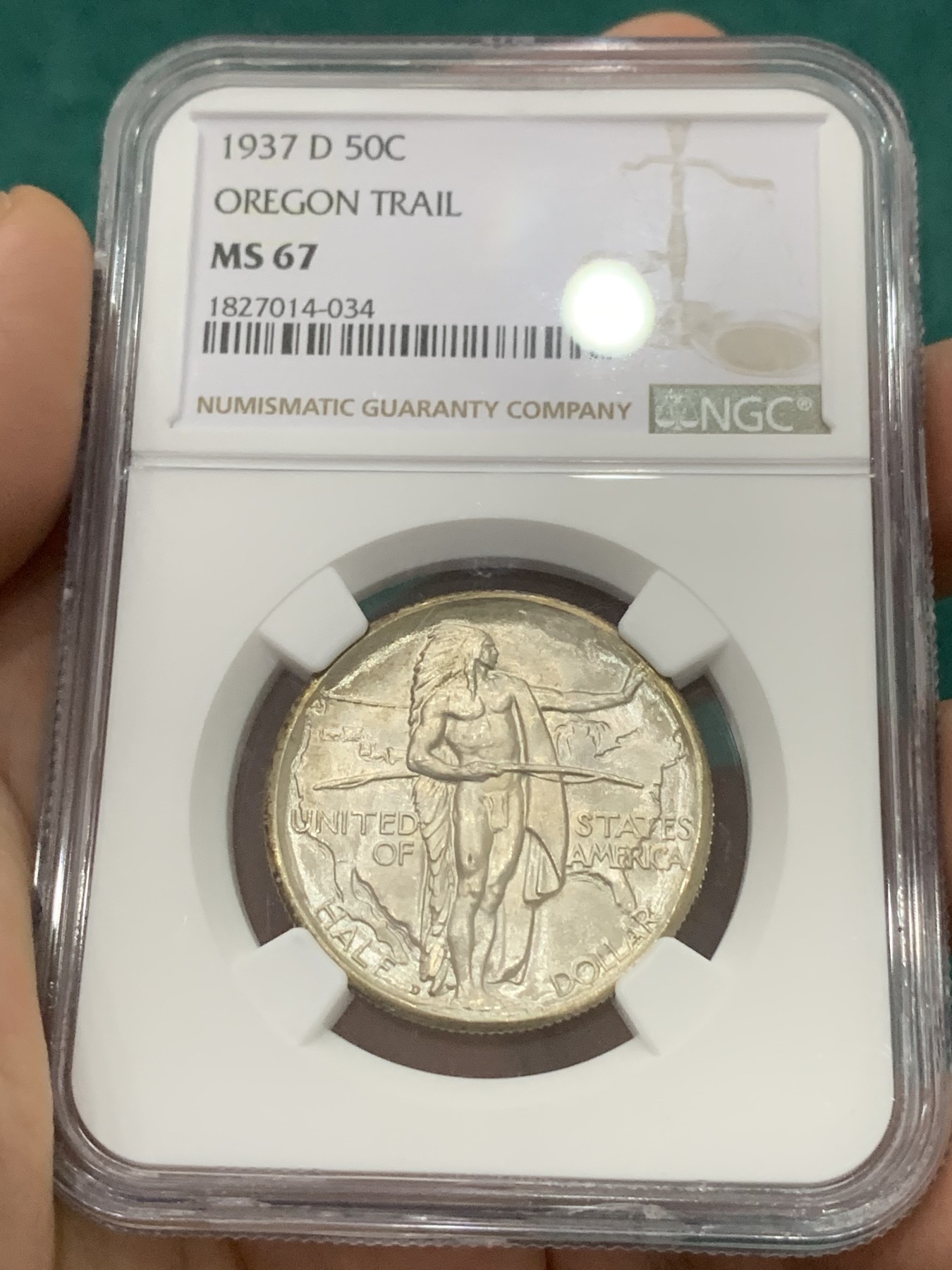欢迎参加《竞宝斋》为爱冲冲冲 七夕特拍专场 ！第191场 (全场包邮) NGC-MS67 美国 1937年 50美分 俄勒冈小道 土著人+大篷车经典设计 老盒+高分 一步到位 很难超越了