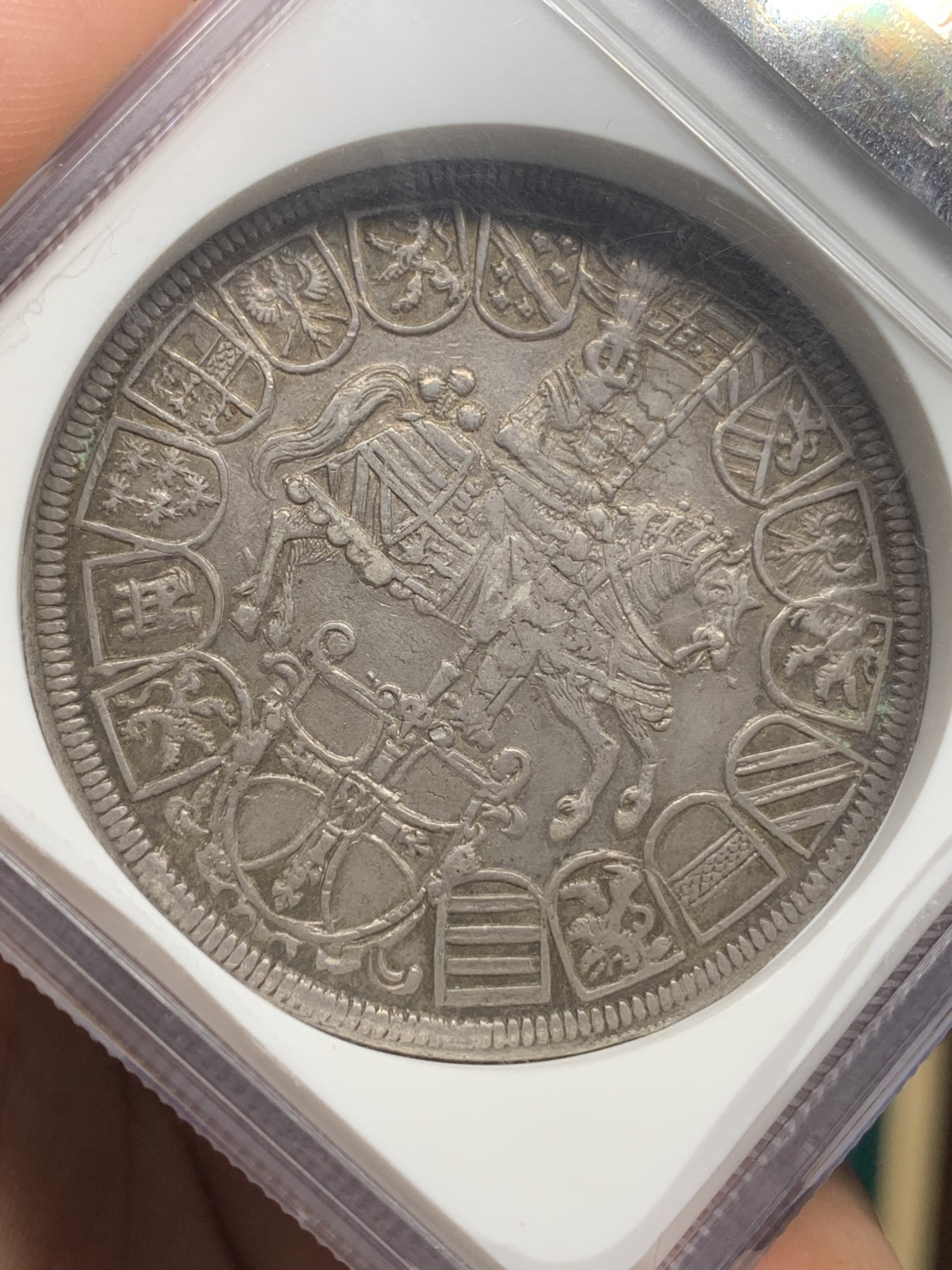欢迎参加《竞宝斋》为爱冲冲冲 七夕特拍专场 ！第191场 (全场包邮) NGC XF45 德国 1614 条顿骑士团  2泰勒大银币 难得一见的条顿2泰勒