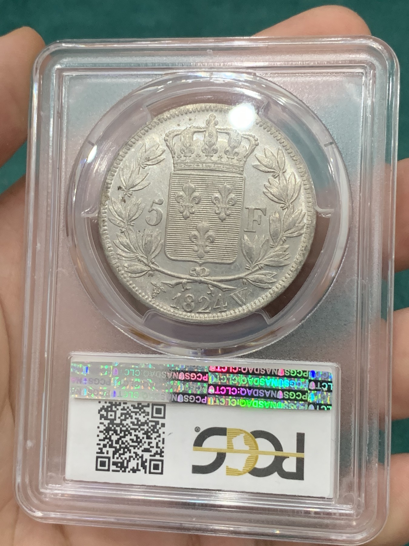 欢迎参加《竞宝斋》为爱冲冲冲 七夕特拍专场 ！第191场 (全场包邮) PCGS AU58  法国1824年路易十八5法郎银币，马头。状态一流，底板镜面有霜，好品稀少