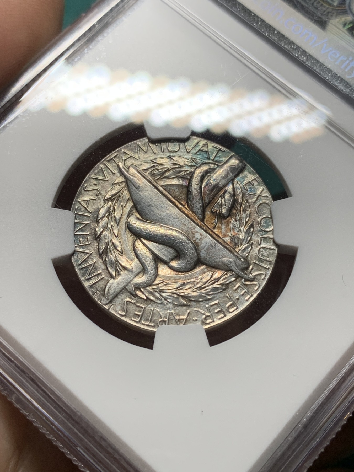 欢迎参加《竞宝斋》为爱冲冲冲 七夕特拍专场 ！第191场 (全场包邮) NGC UNC 瑞典 诺贝尔奖 提名委员会 银章 稀缺品种 值得收藏 感觉可以给分