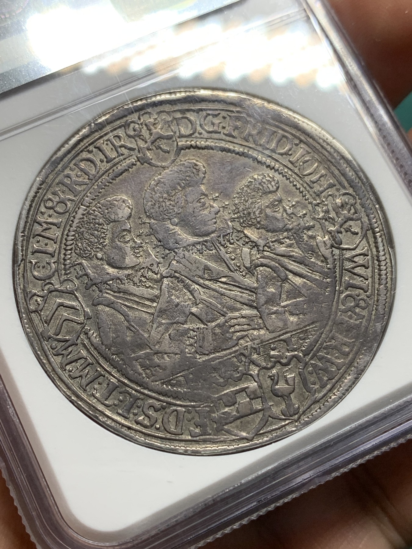 欢迎参加《竞宝斋》为爱冲冲冲 七夕特拍专场 ！第191场 (全场包邮) NGC AU50 德国1622萨克森-阿尔滕堡公国泰勒大银币 原味包浆猫王发型超前