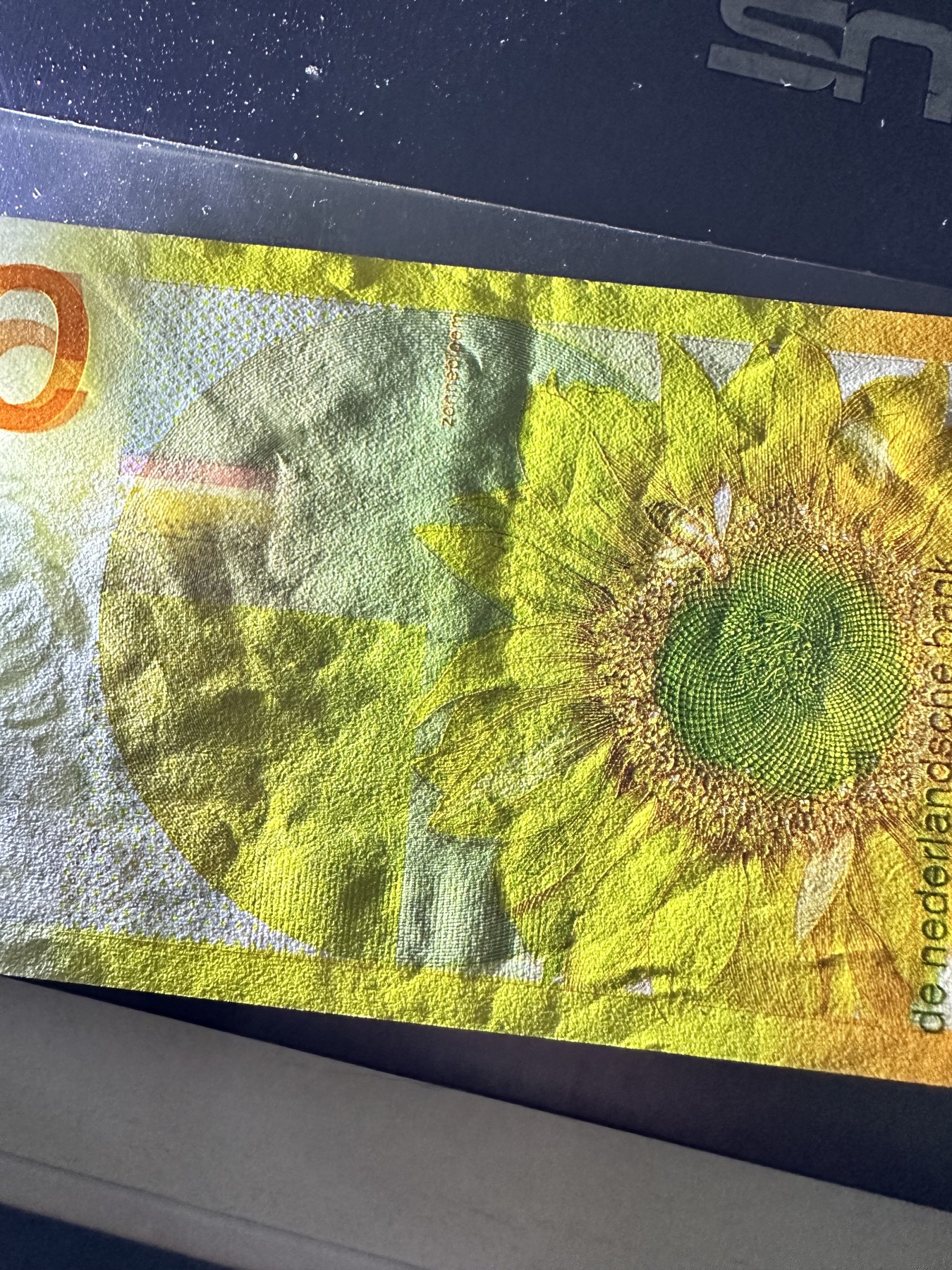 《外钞收藏家》第二百九十一期（荷兰比利时卢森堡欧元专场）（连拍第二场） 荷兰1982年50盾，向日葵 全新 不绝