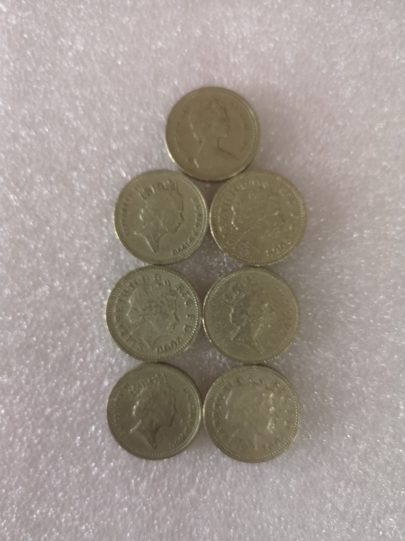 长老汇第33场老银币拍卖 英国伊丽莎白二世老铜1英镑7枚，怀旧