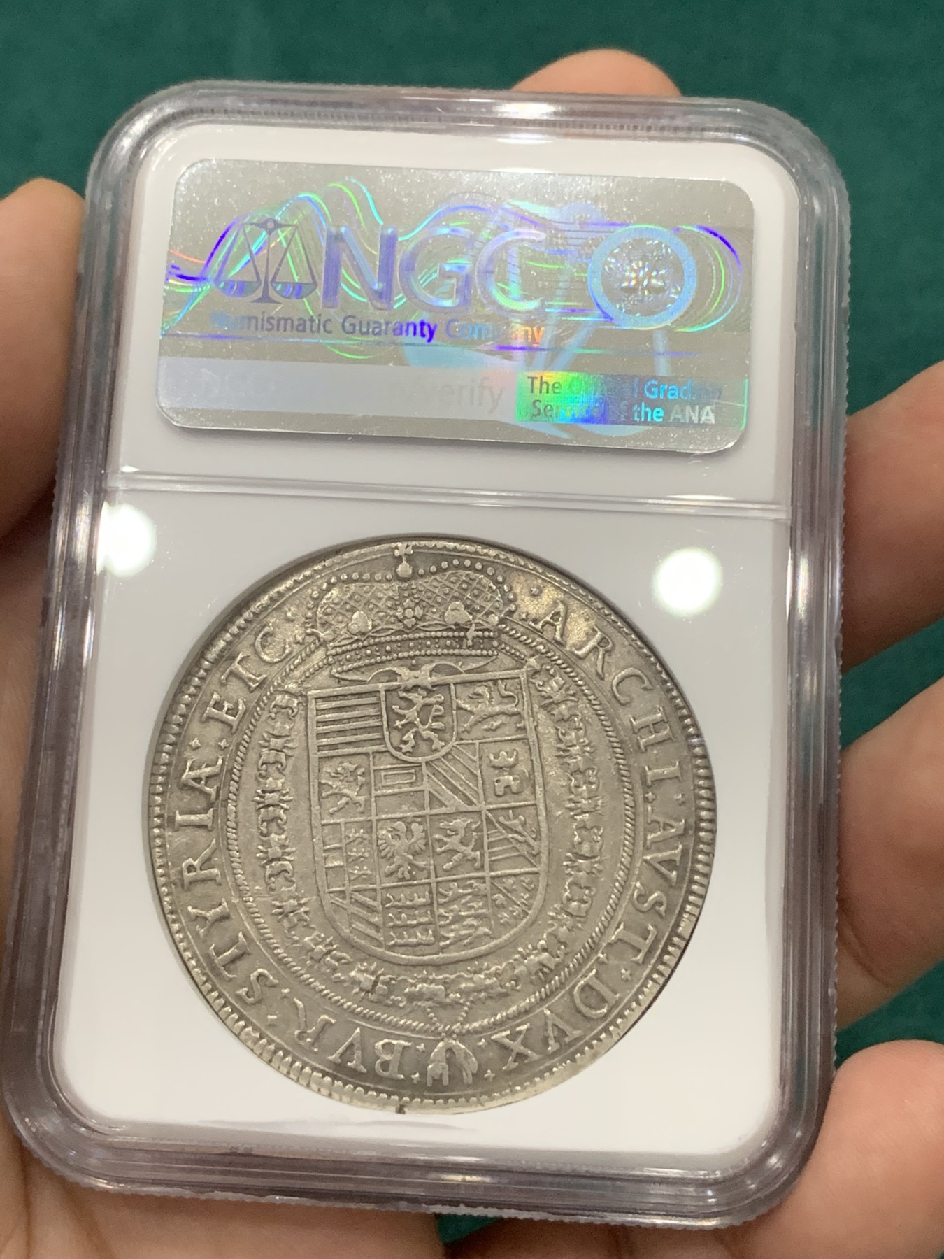 欢迎参加《竞宝斋》为爱冲冲冲 七夕特拍专场 ！第191场 (全场包邮) NGC-MS61  神圣罗马帝国 1624年 1泰勒大银币 格拉茨造币厂 将近400年的老银币 犹如出厂状态