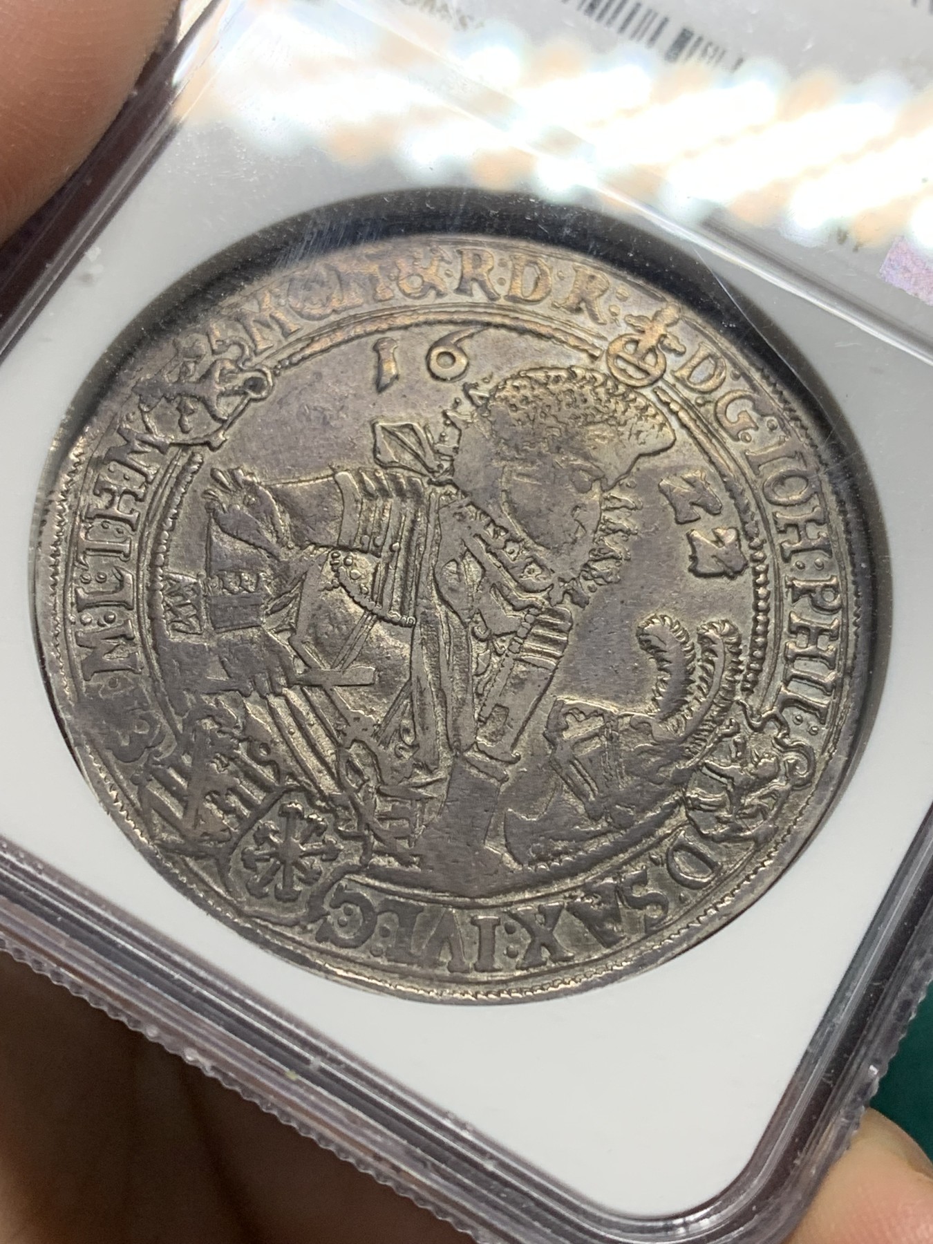 欢迎参加《竞宝斋》为爱冲冲冲 七夕特拍专场 ！第191场 (全场包邮) NGC AU50 德国1622萨克森-阿尔滕堡公国泰勒大银币 原味包浆猫王发型超前