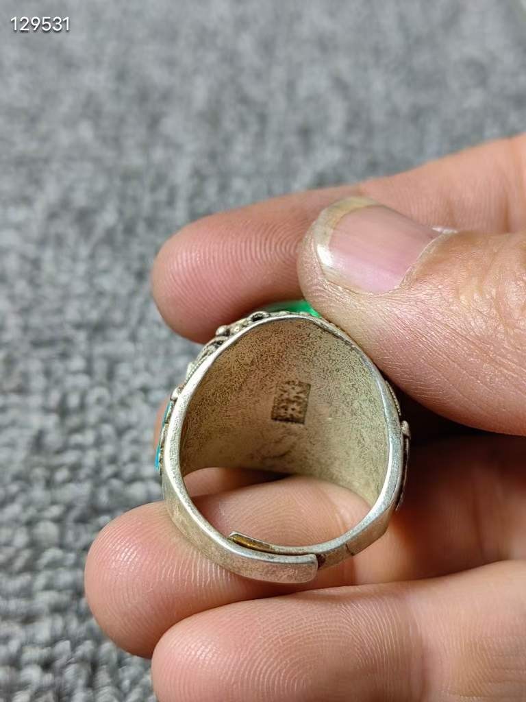 老银烧蓝镶嵌猫眼石戒指 老银烧蓝镶嵌猫眼石戒指