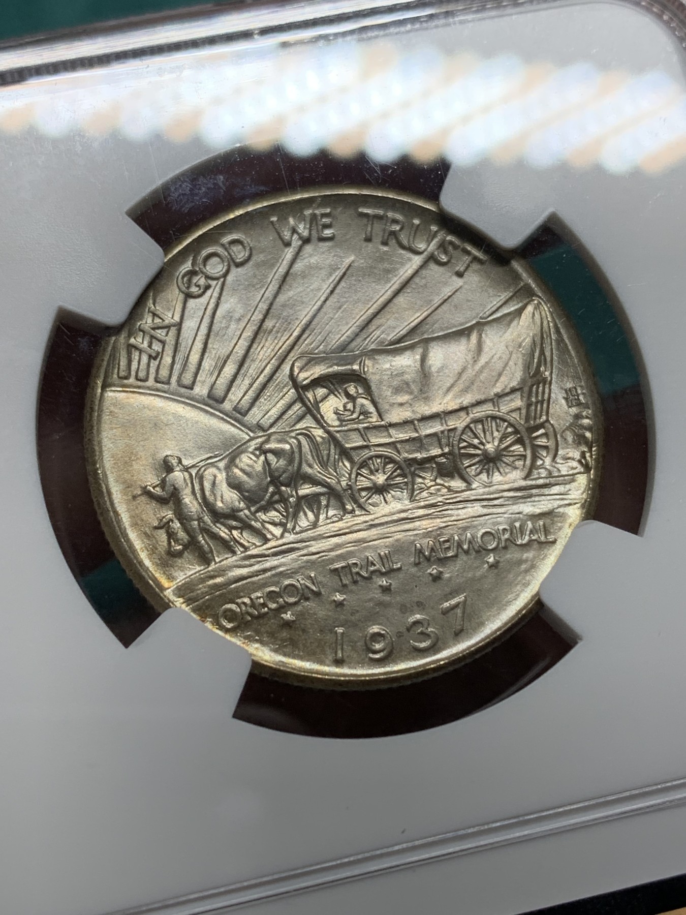 欢迎参加《竞宝斋》为爱冲冲冲 七夕特拍专场 ！第191场 (全场包邮) NGC-MS67 美国 1937年 50美分 俄勒冈小道 土著人+大篷车经典设计 老盒+高分 一步到位 很难超越了