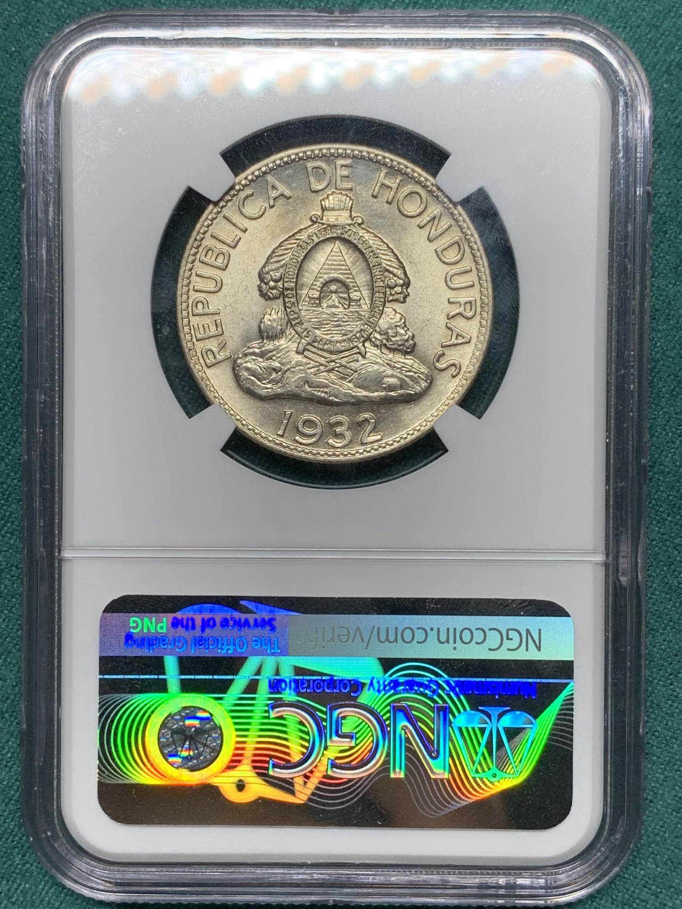 欢迎参加《竞宝斋》为爱冲冲冲 七夕特拍专场 ！第191场 (全场包邮) NGC-MS63 洪都拉斯 1932年 1伦皮拉 银币 很少见的主币 潜力品种