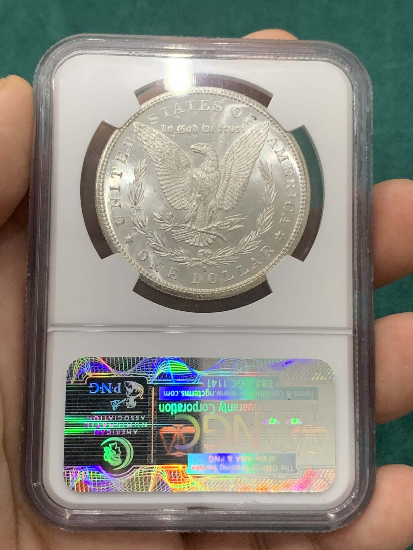 欢迎参加《竞宝斋》为爱冲冲冲 七夕特拍专场 ！第191场 (全场包邮) NGC-MS67 美国1881S  1美元 摩根银币 这个分数是摩根分水岭 市面上不多见了，买一枚少一枚 强车轮光 镜面底板