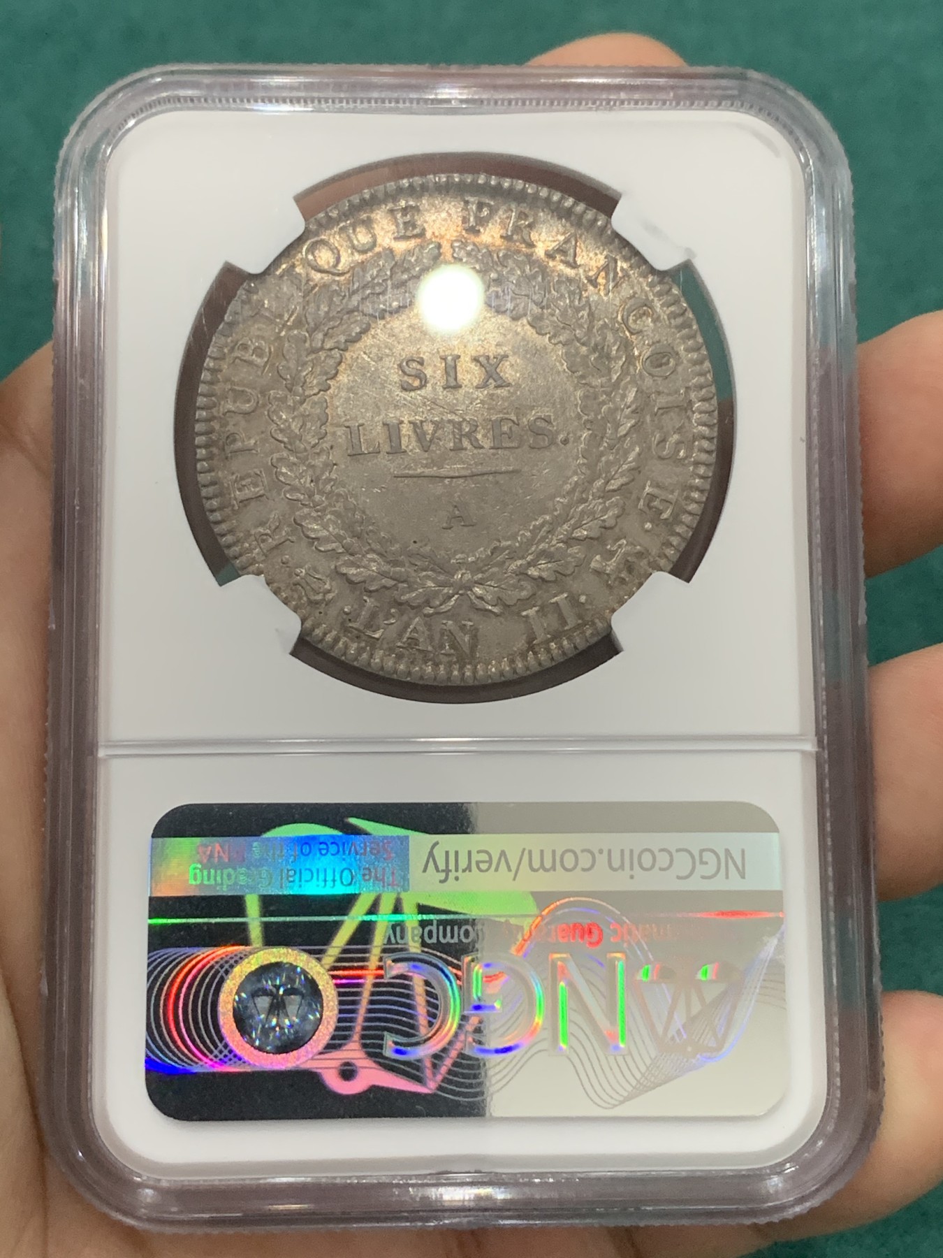 欢迎参加《竞宝斋》为爱冲冲冲 七夕特拍专场 ！第191场 (全场包邮) NGC-AU55 1793年法国天使6里弗 法国大革命时期的早期货币，深打淡彩轻微减重痕，整体无大伤，状态相当出众