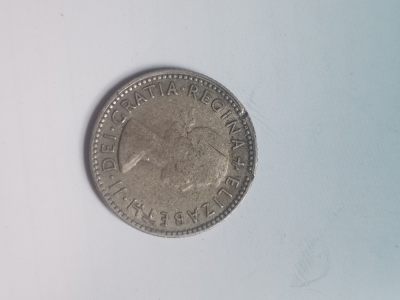 1954年 澳大利亚6便士银币。可鉴定评级入盒。 - 1954年 澳大利亚6便士银币。可鉴定评级入盒。