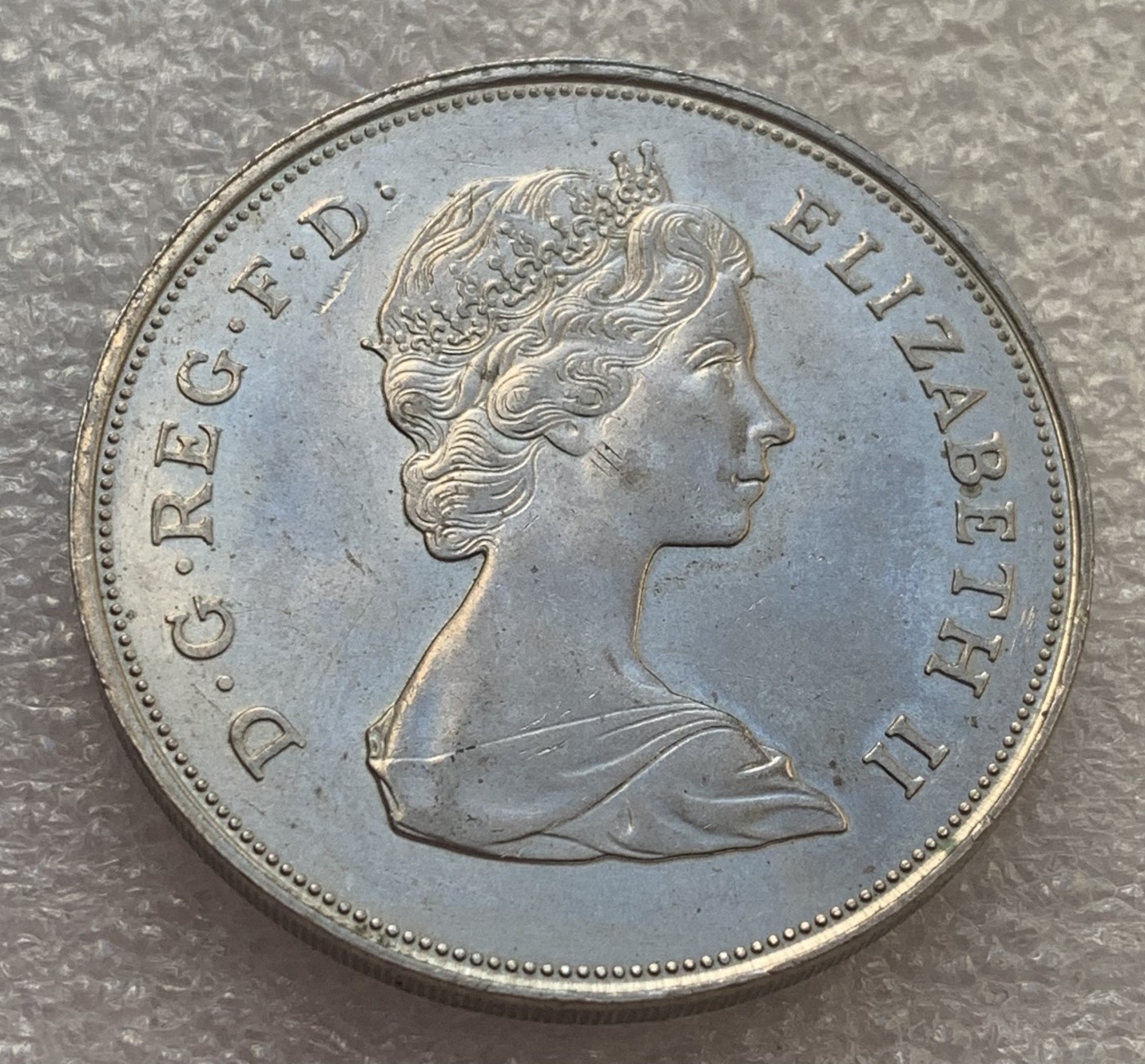 瓶子🏺第105期拍卖会 英国 1981年戴安娜王妃克朗纪念币