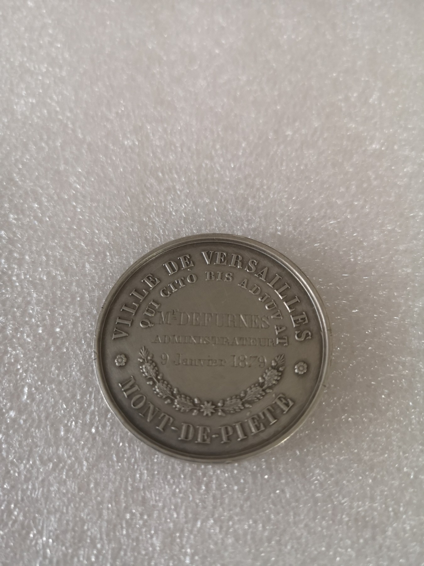 长老汇第33场老银币拍卖 1879法国凡尔赛银章，39克，41MM，边有银标