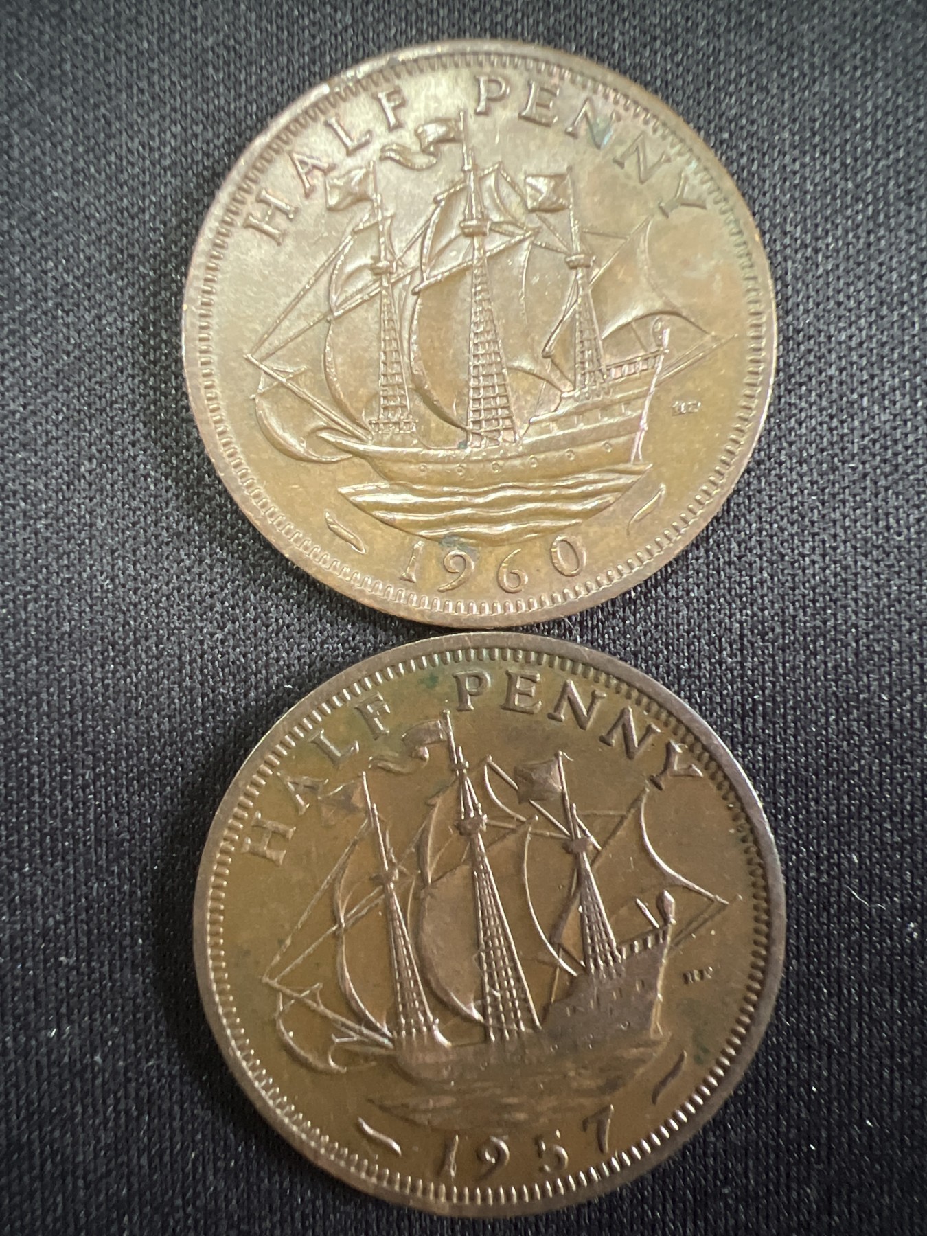 泡泡堂第381期 硬币专场 （无押金，捡漏，全场20包邮，偏远地区除外，接收代拍业务） 伊二半便士两枚