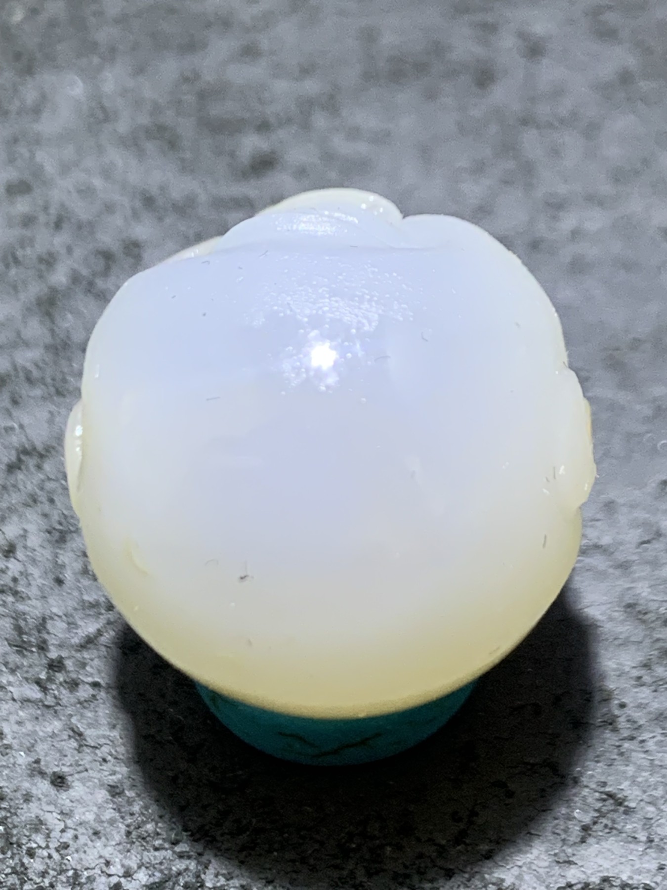 精美高玉化亚光海洋玉髓手工俏色童子圆珠一个！
