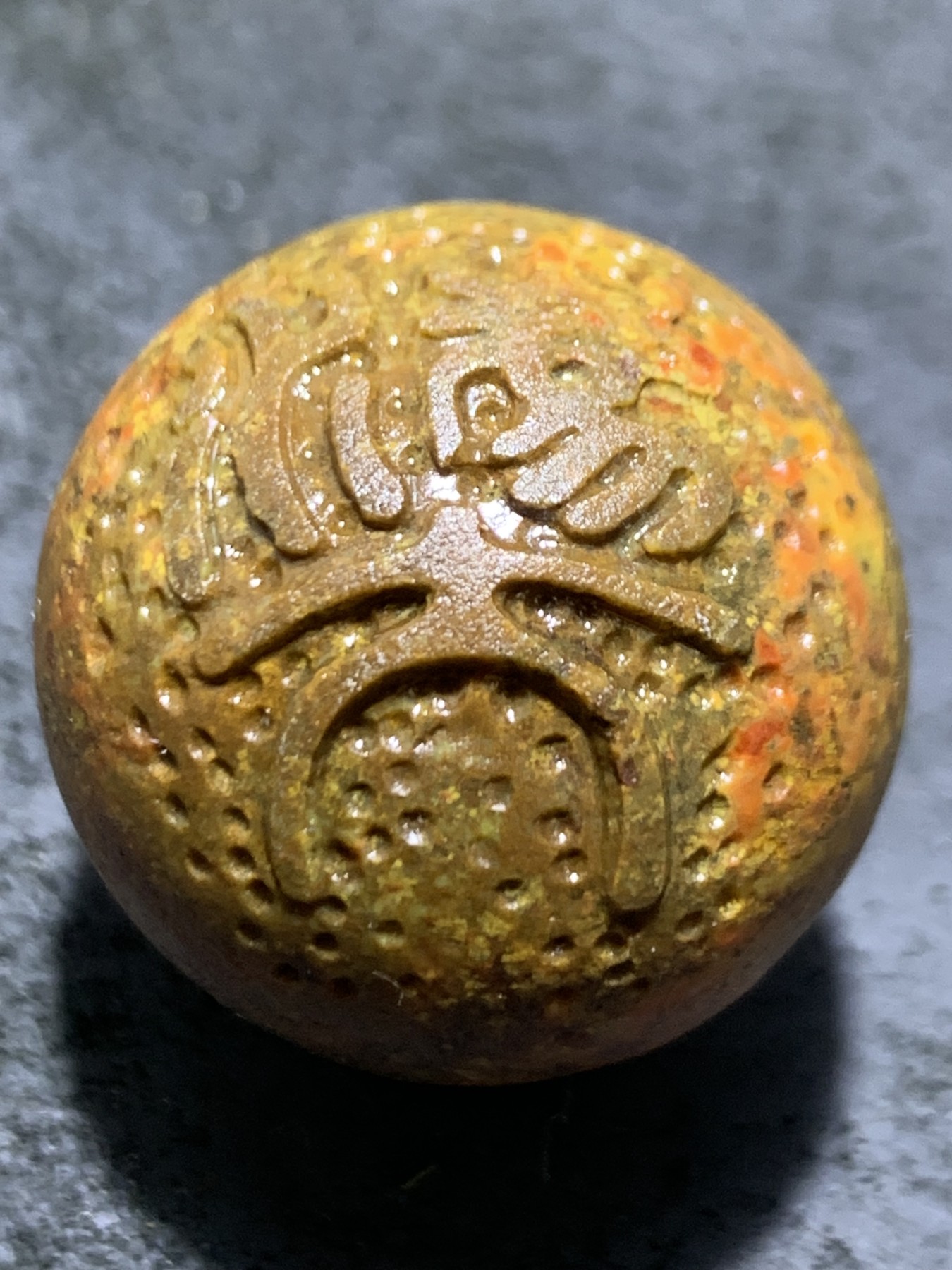 精美亚光风化纹战国红玛瑙手工雕刻珠一颗
