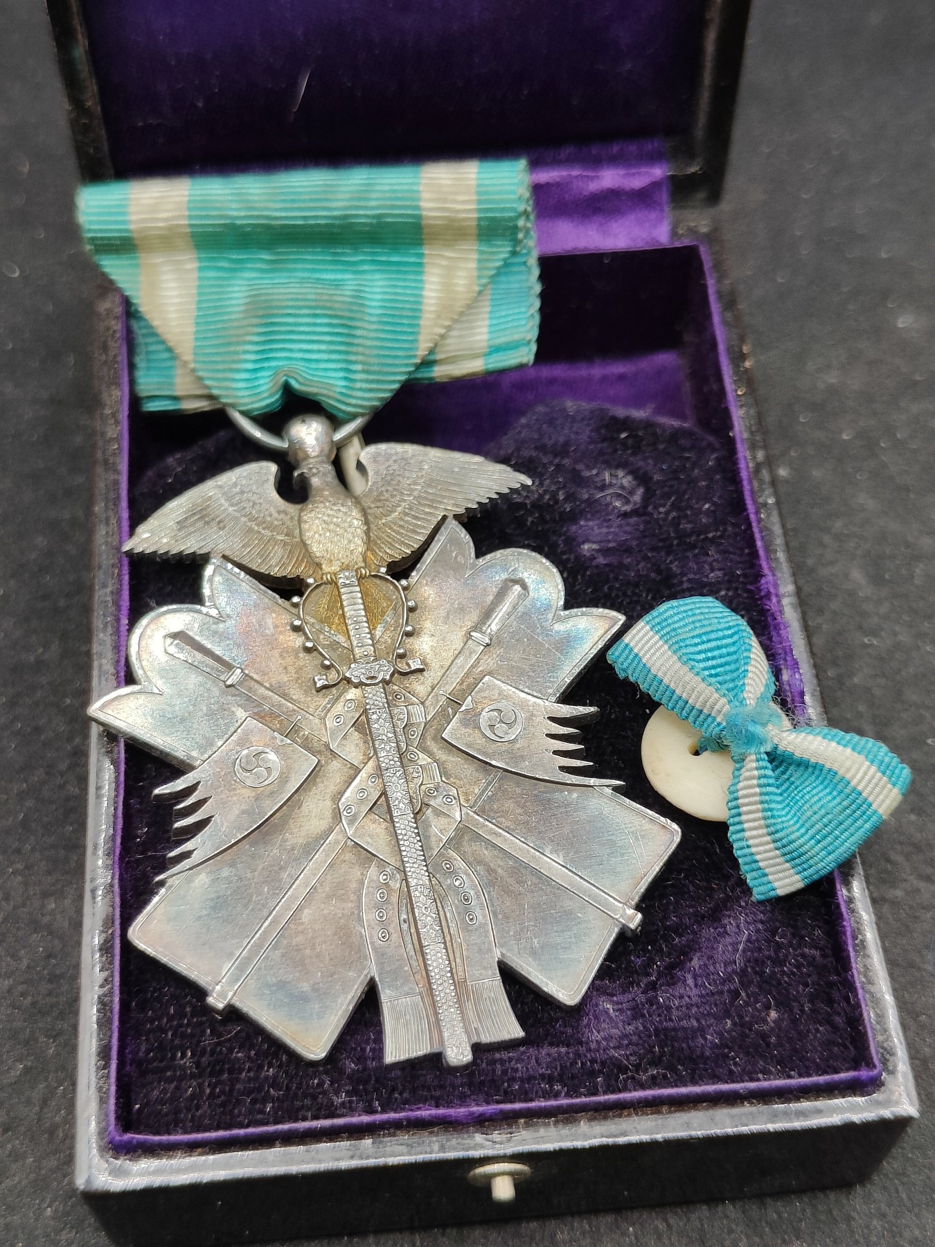 全场0元起拍 第84期 咸鱼国勋章拍卖专场 8月23日（周三）下午6：00开始 明治时期 七级金鸱章 银制带略